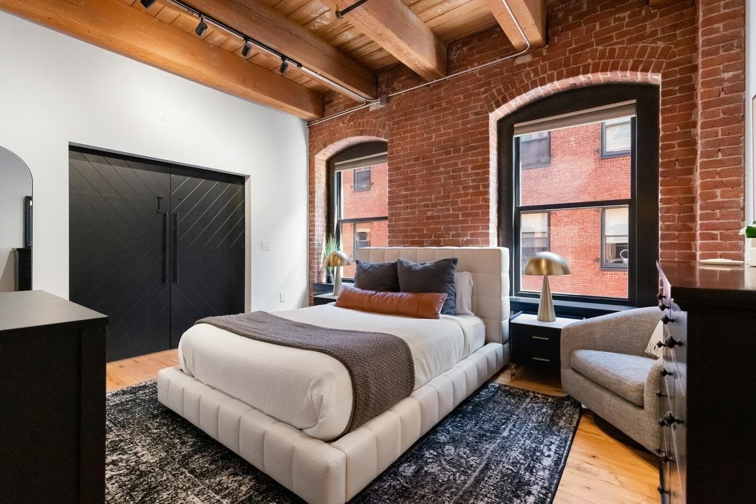 Condominium at 21 Wormwood St # 422, Boston MA 02210, photo 24 of 32