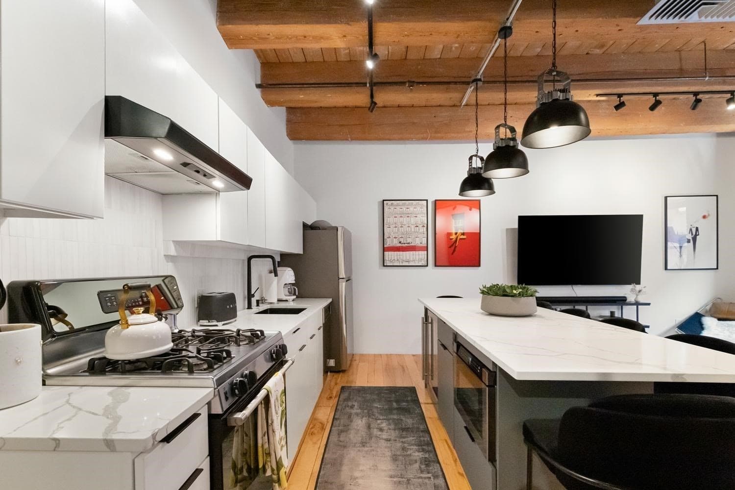 Condominium at 21 Wormwood St # 422, Boston MA 02210, photo 15 of 32