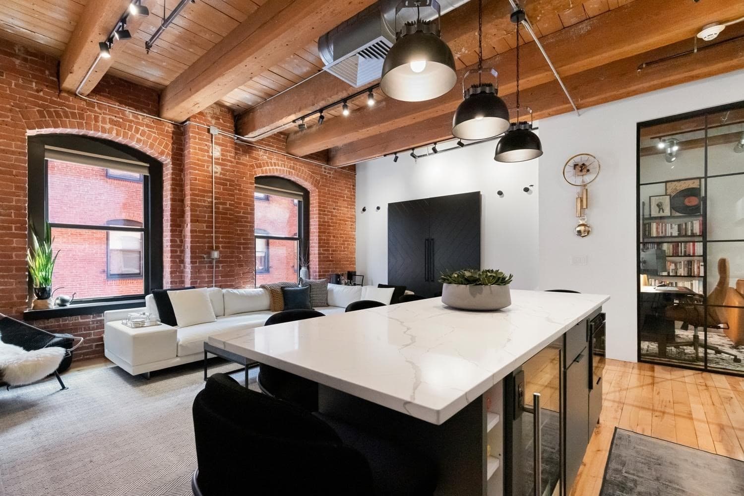 Condominium at 21 Wormwood St # 422, Boston MA 02210, photo 11 of 32