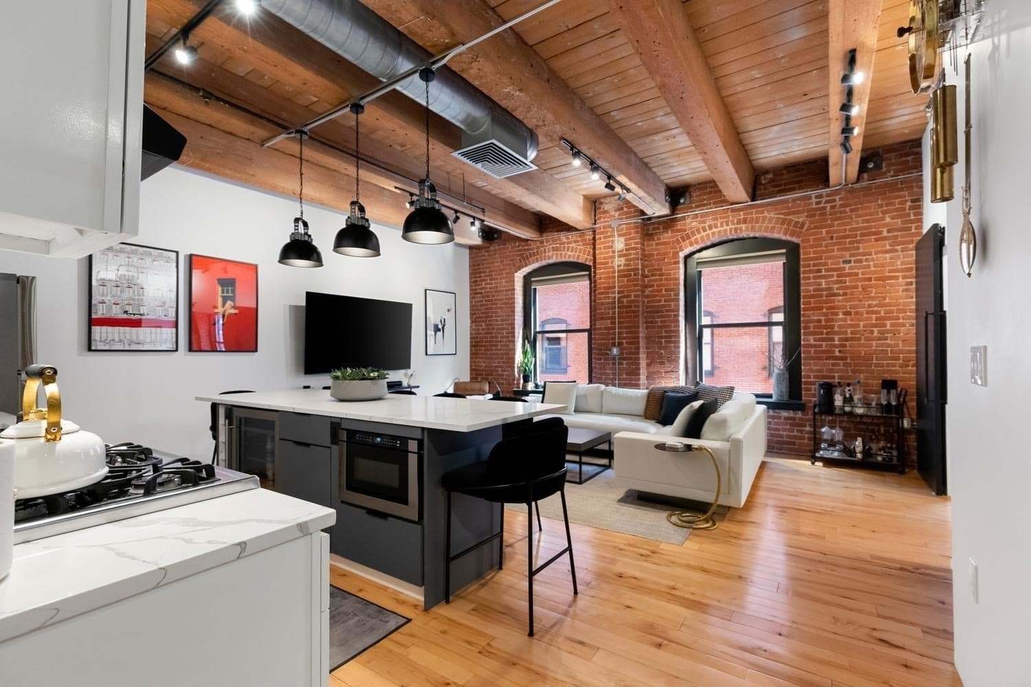 Condominium at 21 Wormwood St # 422, Boston MA 02210, photo 4 of 32