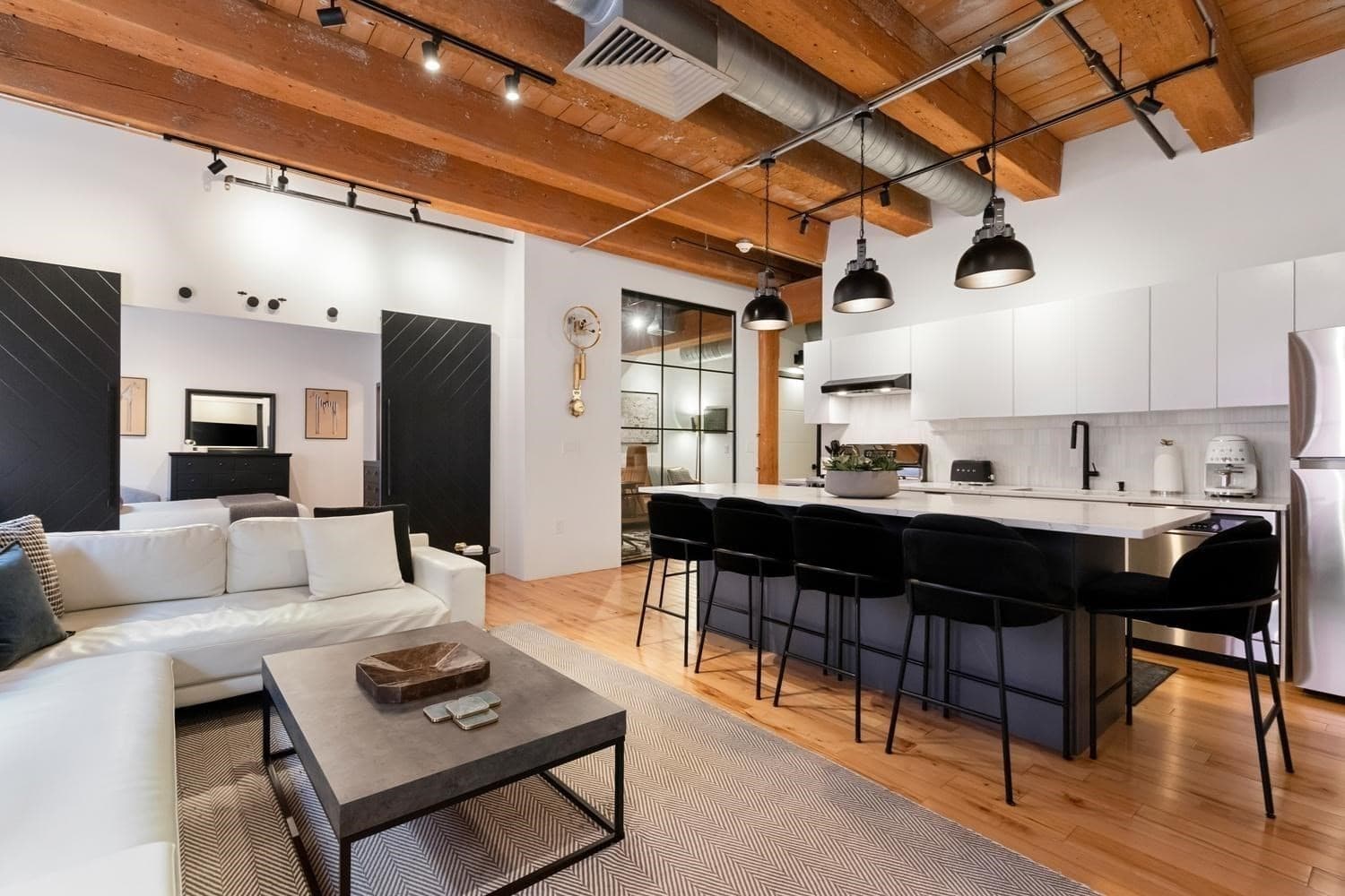 Condominium at 21 Wormwood St # 422, Boston MA 02210, photo 8 of 32