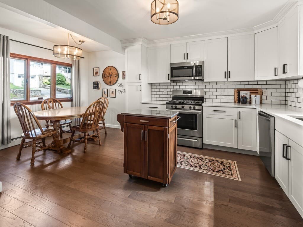 Single Family Residence at 60 Bowker Street, Worcester MA 01604, Worcester, photo 6 of 39
