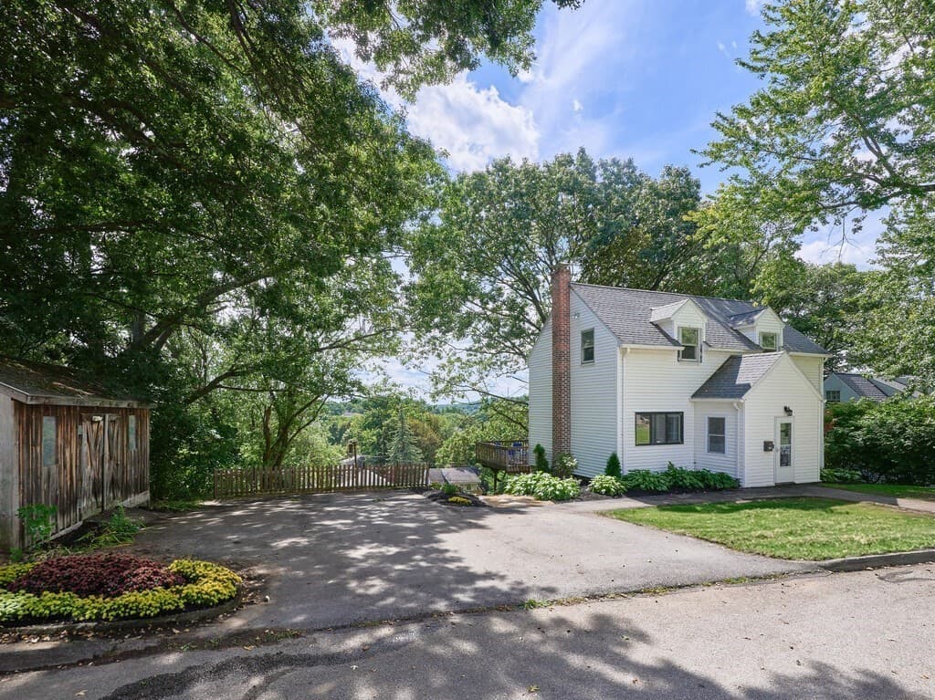 Single Family Residence at 60 Bowker Street, Worcester MA 01604, Worcester, photo 3 of 39