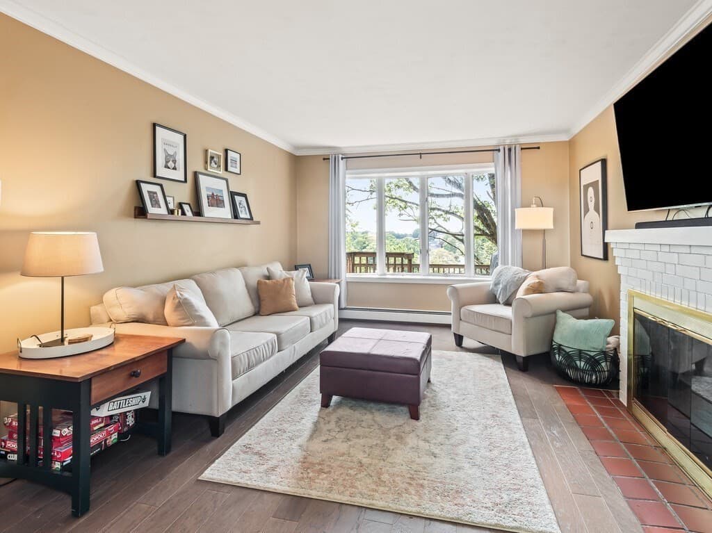 Single Family Residence at 60 Bowker Street, Worcester MA 01604, Worcester, photo 14 of 39