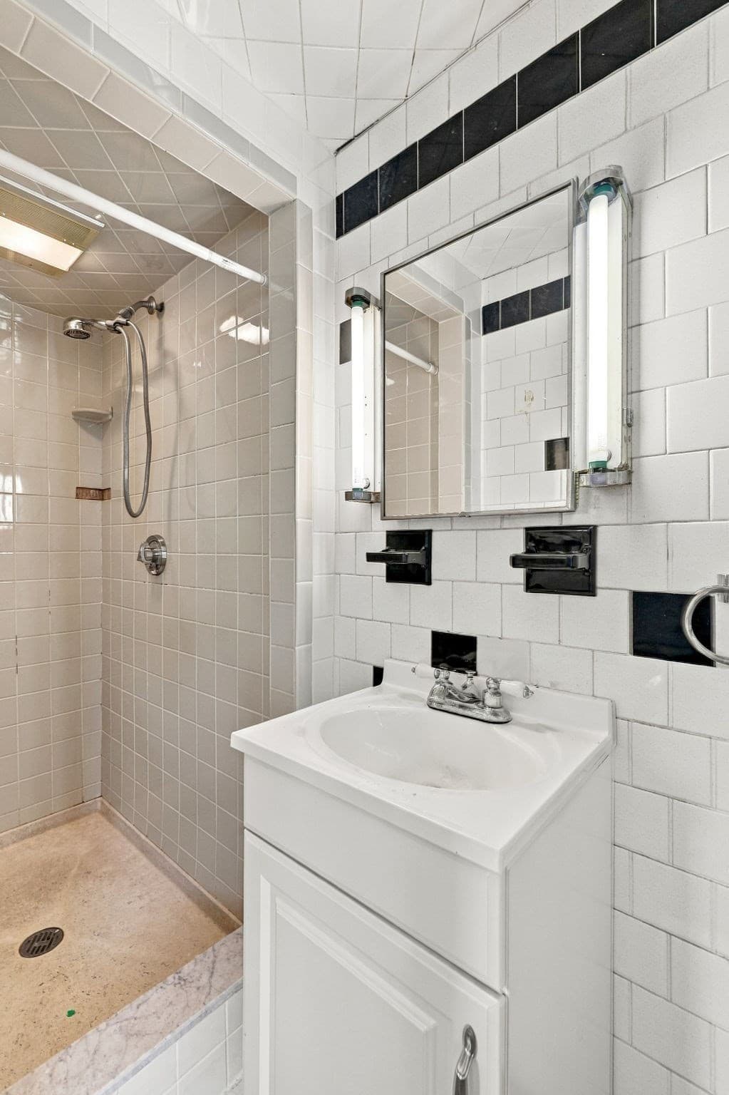 Single Family Residence at 70 Hovey St, Watertown MA 02472, Watertown, photo 15 of 19