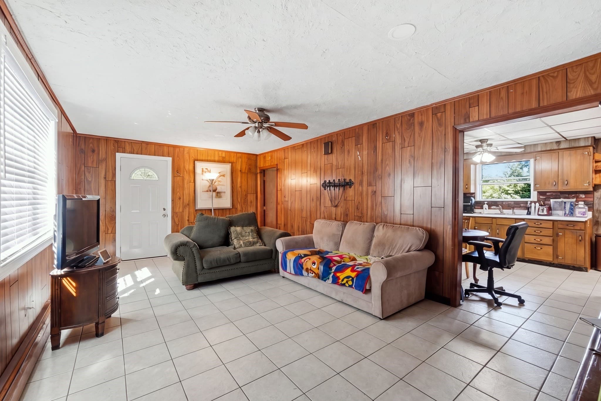 Single Family Residence at 6 Harrington Way, Worcester MA 01604, Worcester, photo 26 of 42