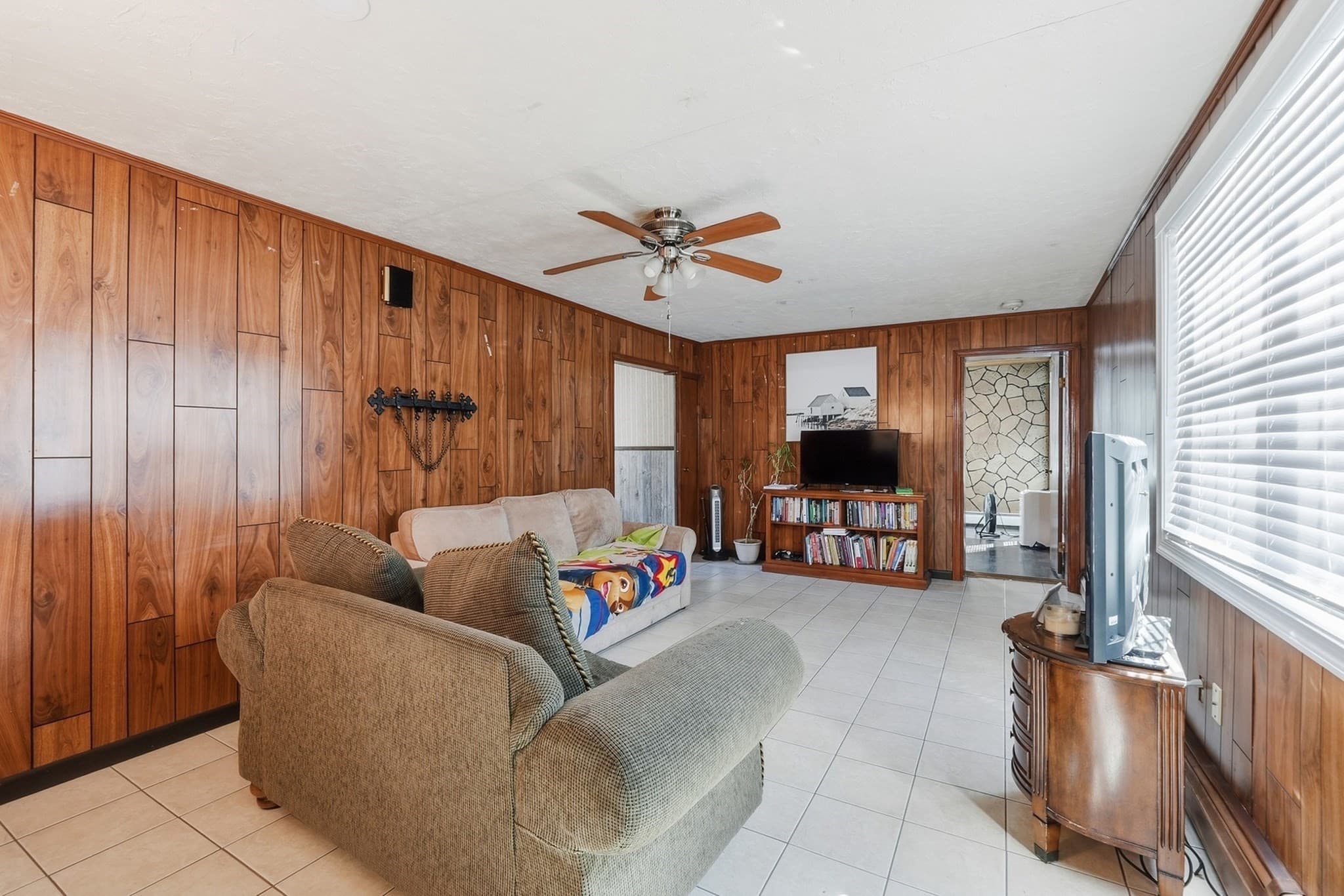 Single Family Residence at 6 Harrington Way, Worcester MA 01604, Worcester, photo 24 of 42