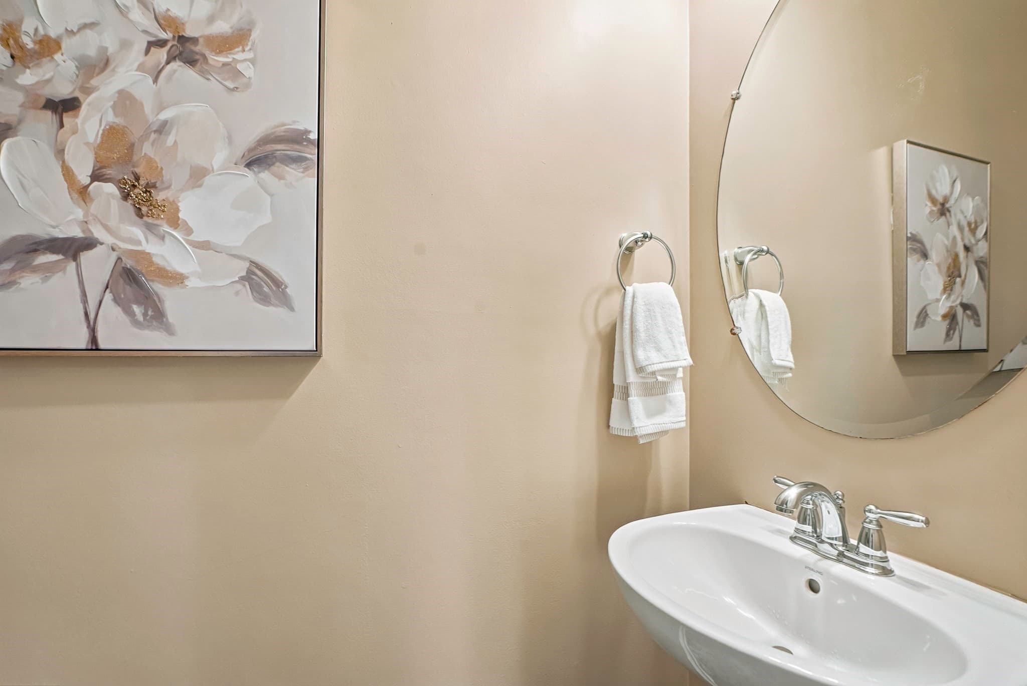 Condominium at 39 Frostpane Ln # 39, Hopkinton MA 01748, Hopkinton, photo 6 of 41