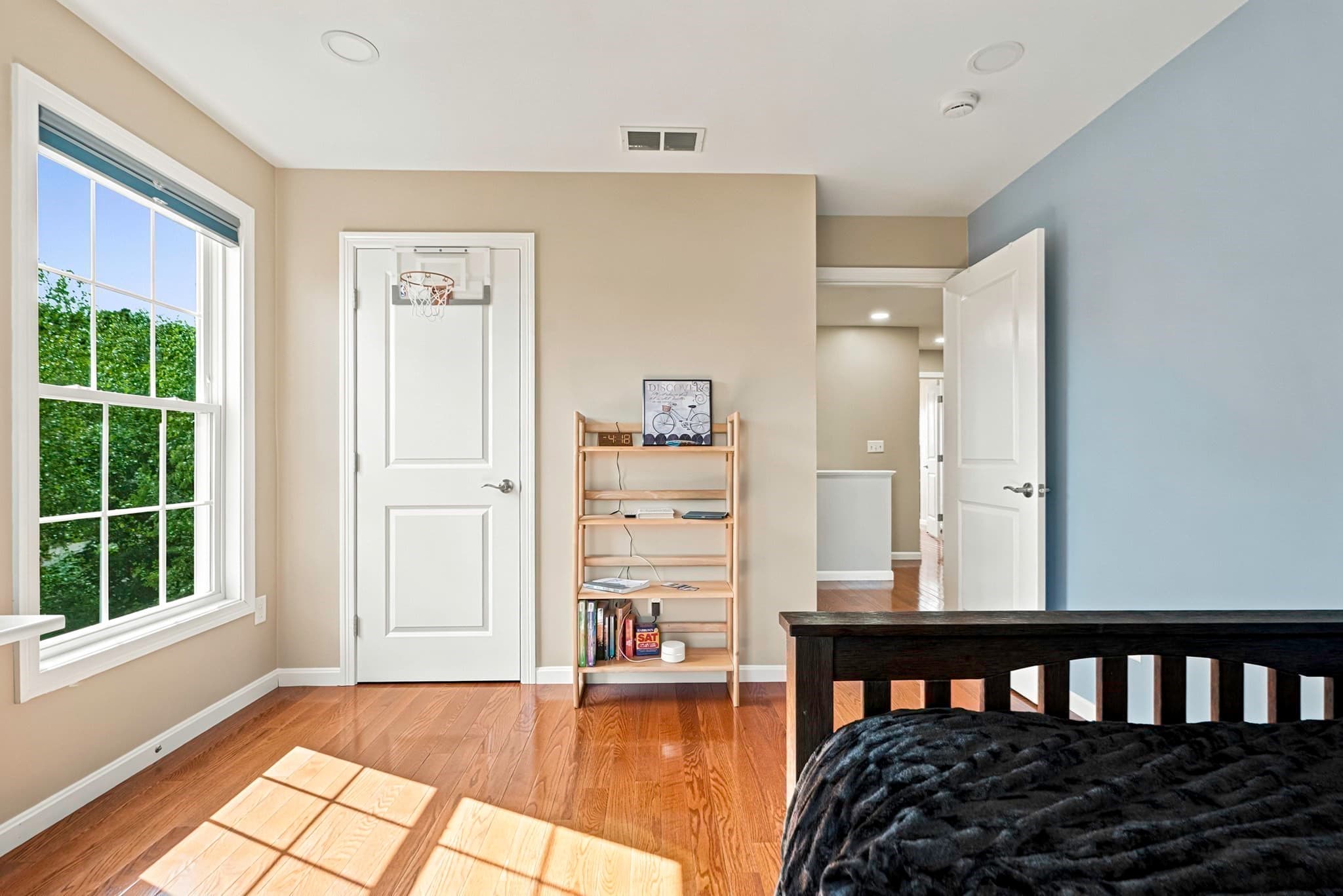 Condominium at 39 Frostpane Ln # 39, Hopkinton MA 01748, Hopkinton, photo 17 of 41
