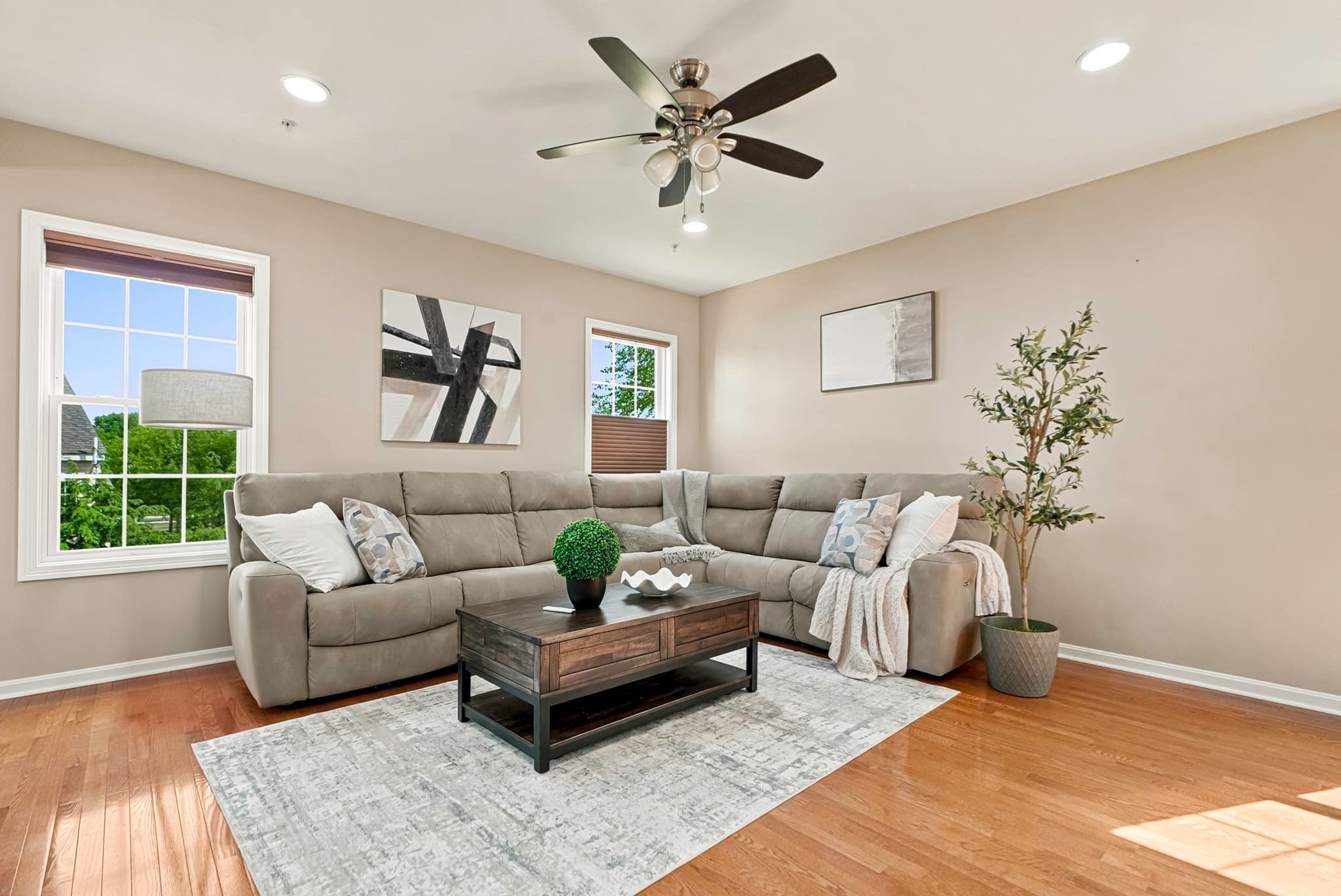 Condominium at 39 Frostpane Ln # 39, Hopkinton MA 01748, Hopkinton, photo 3 of 41