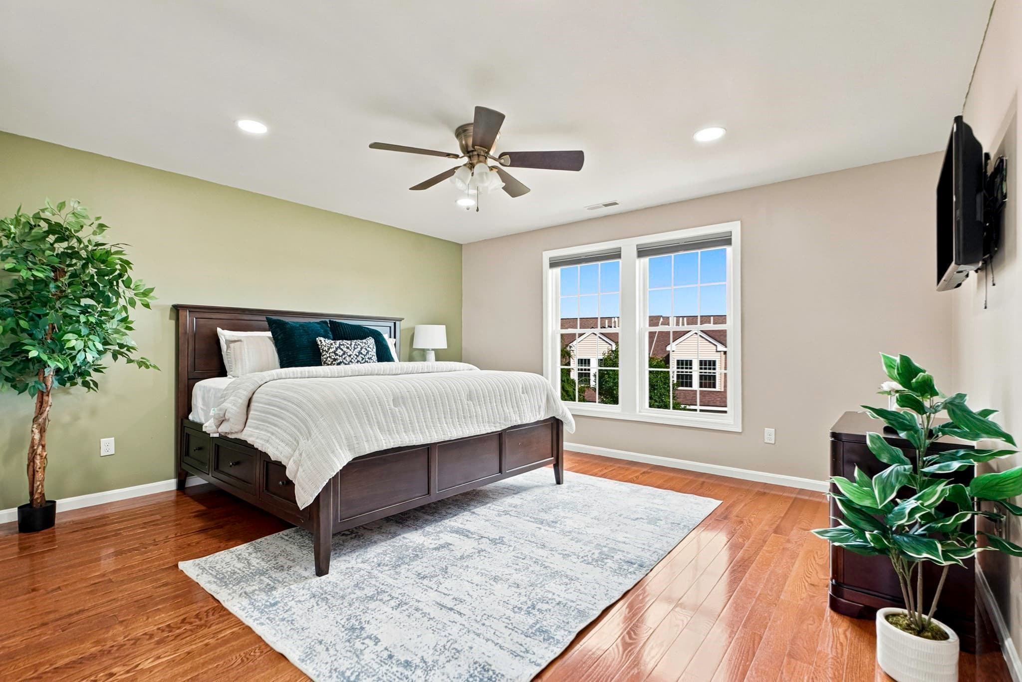 Condominium at 39 Frostpane Ln # 39, Hopkinton MA 01748, Hopkinton, photo 20 of 41