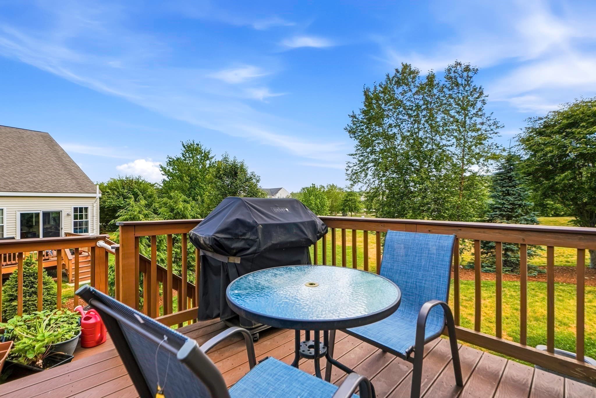 Condominium at 39 Frostpane Ln # 39, Hopkinton MA 01748, Hopkinton, photo 37 of 41