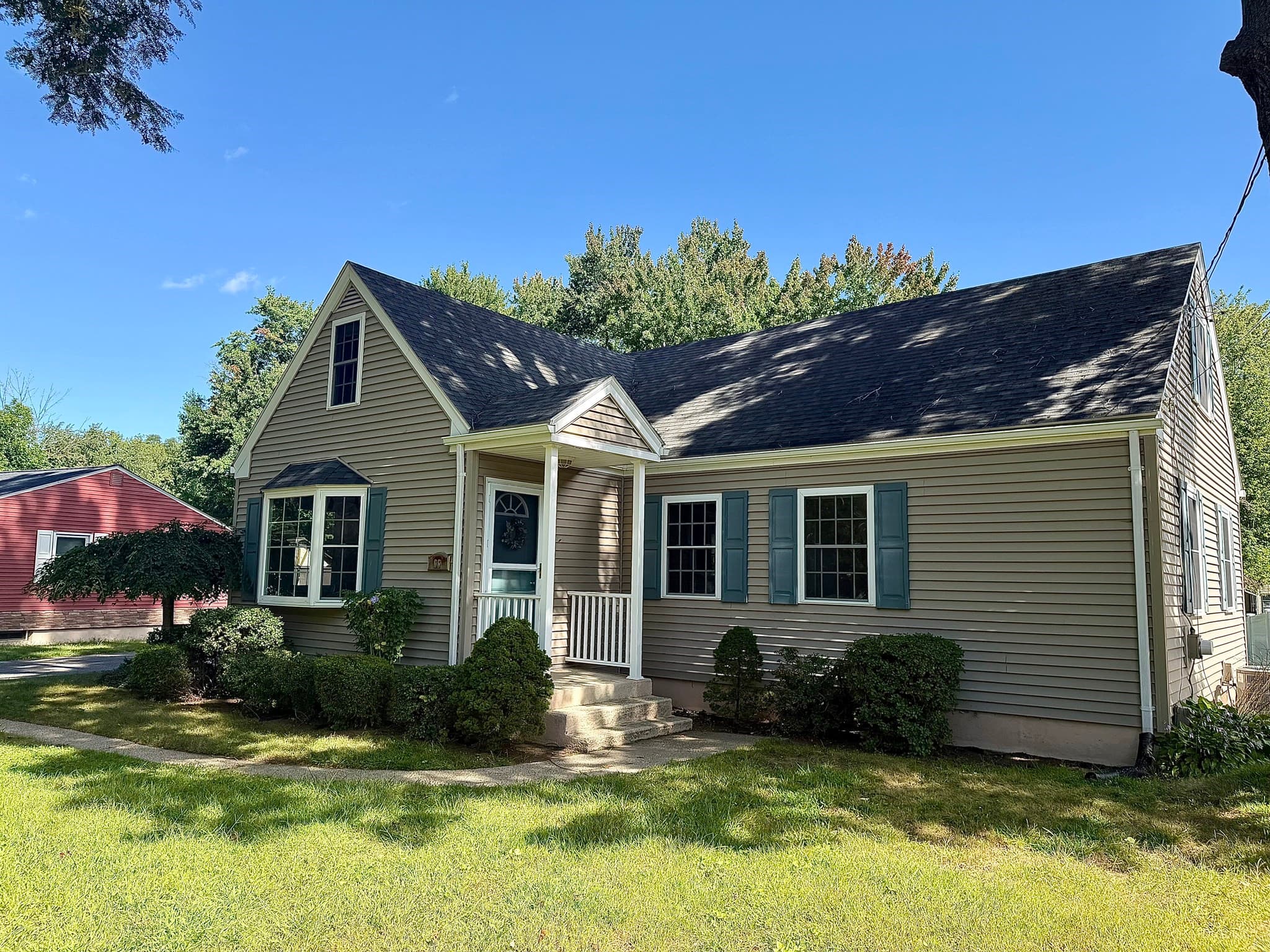 Single Family Residence at 66 Greaney St, Springfield MA 01104, Springfield, photo 2 of 24