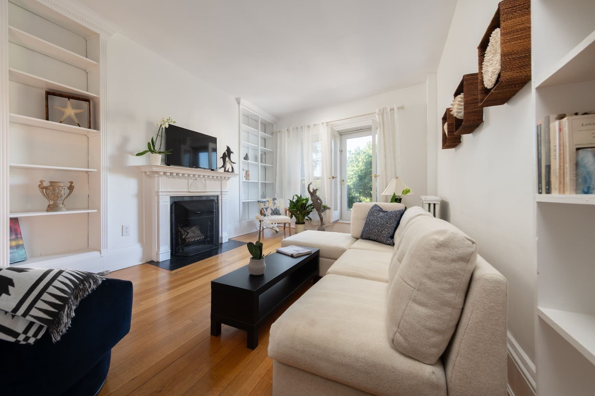 Condominium at 112 Pinckney St # 46, Boston MA 02114, photo 5 of 30
