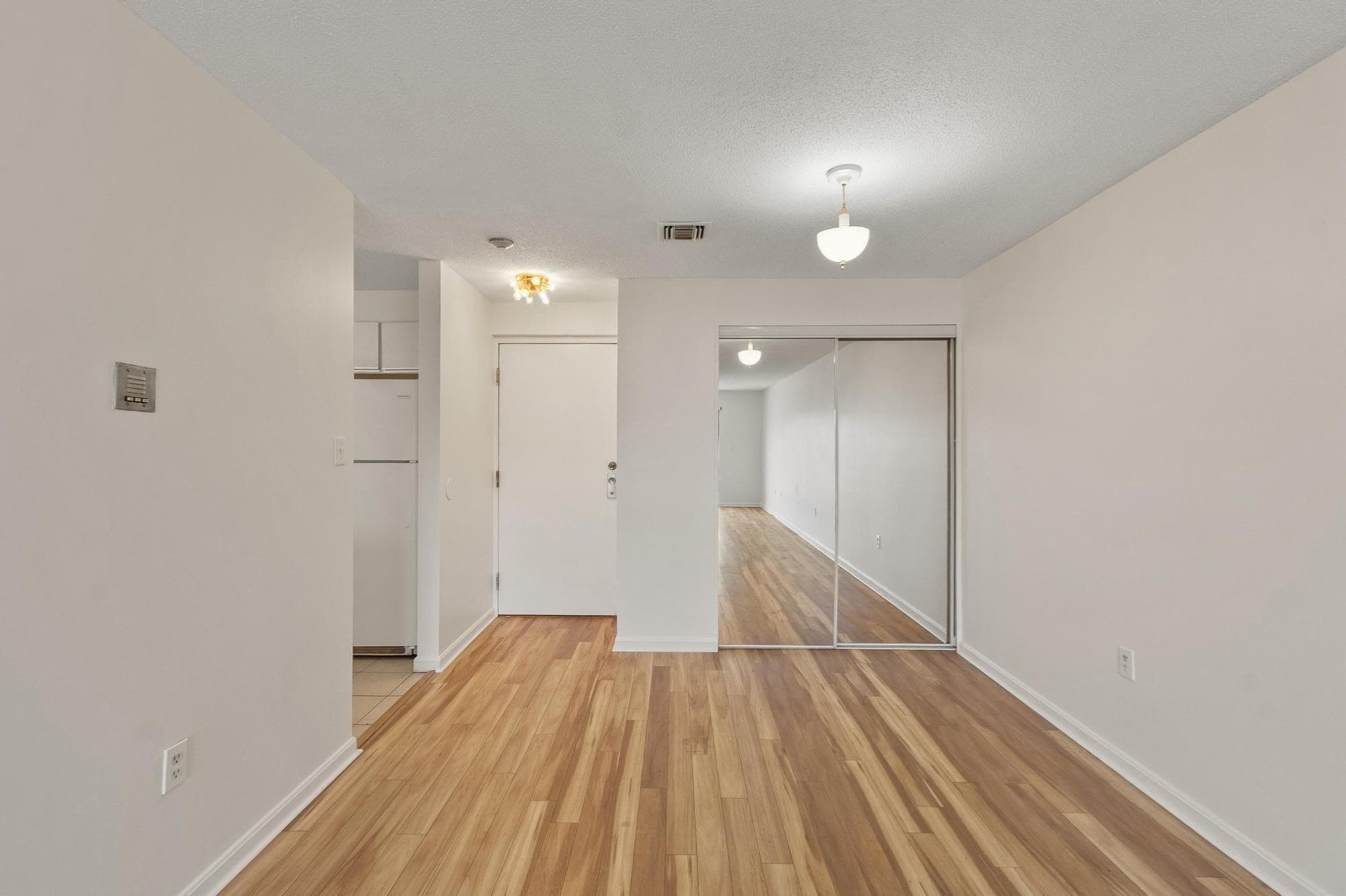 Condominium at 406-U 301 Broadway # 301, Lynn MA 01940, Lynn, photo 11 of 25