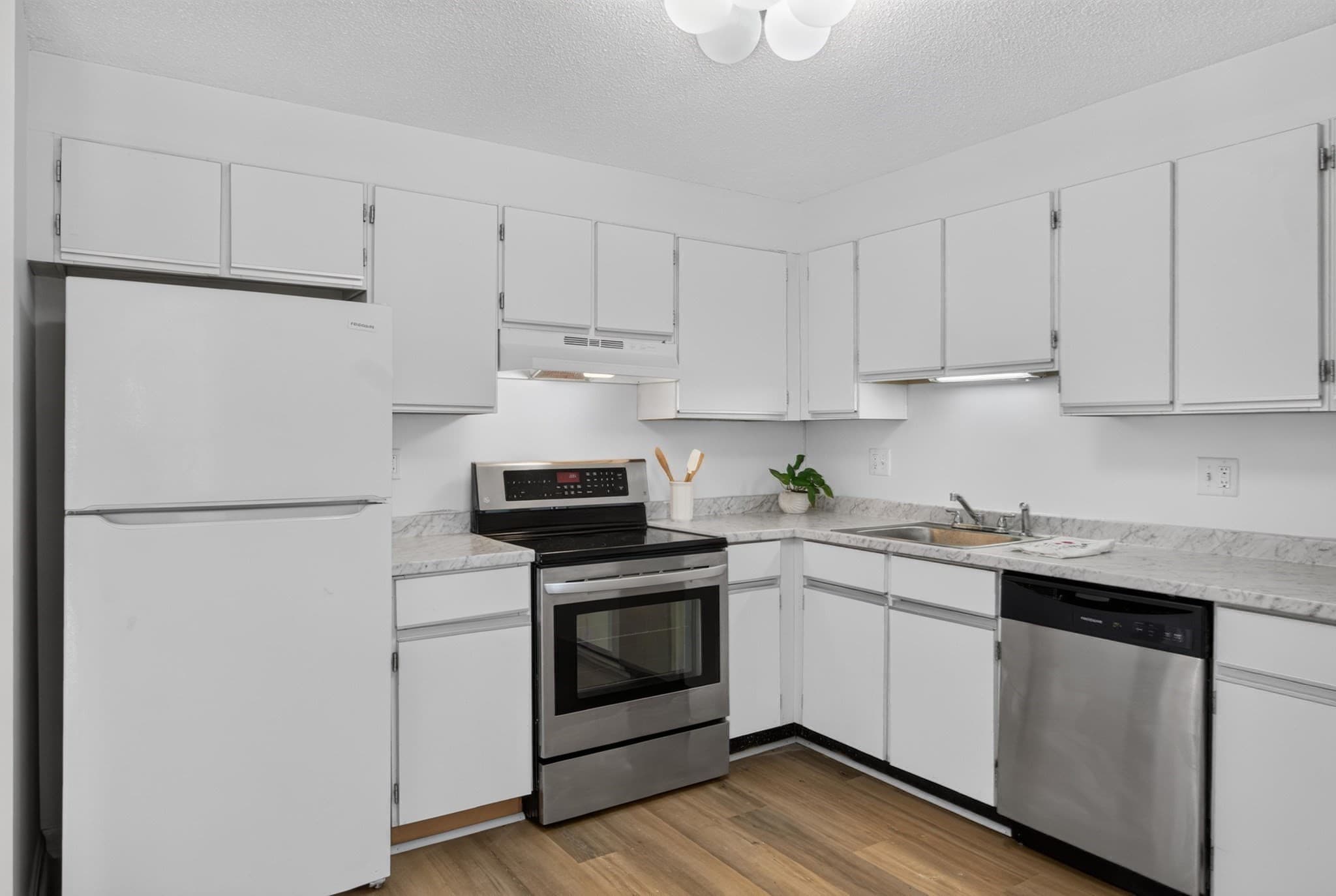 Condominium at 406-U 307 Broadway # 307, Lynn MA 01904, Lynn, photo 6 of 32