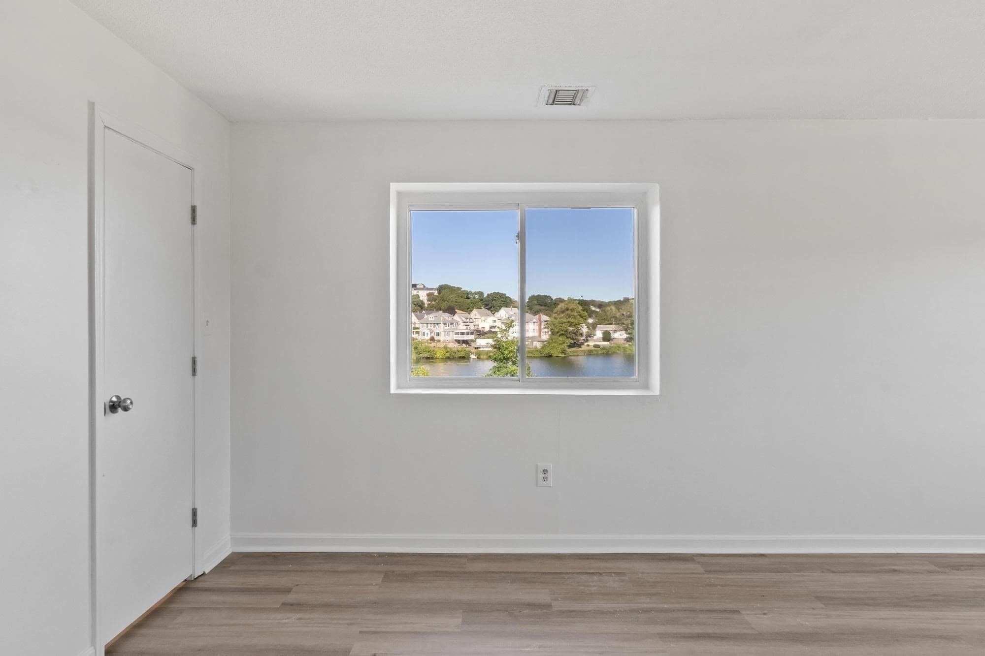Condominium at 406-U 307 Broadway # 307, Lynn MA 01904, Lynn, photo 17 of 32