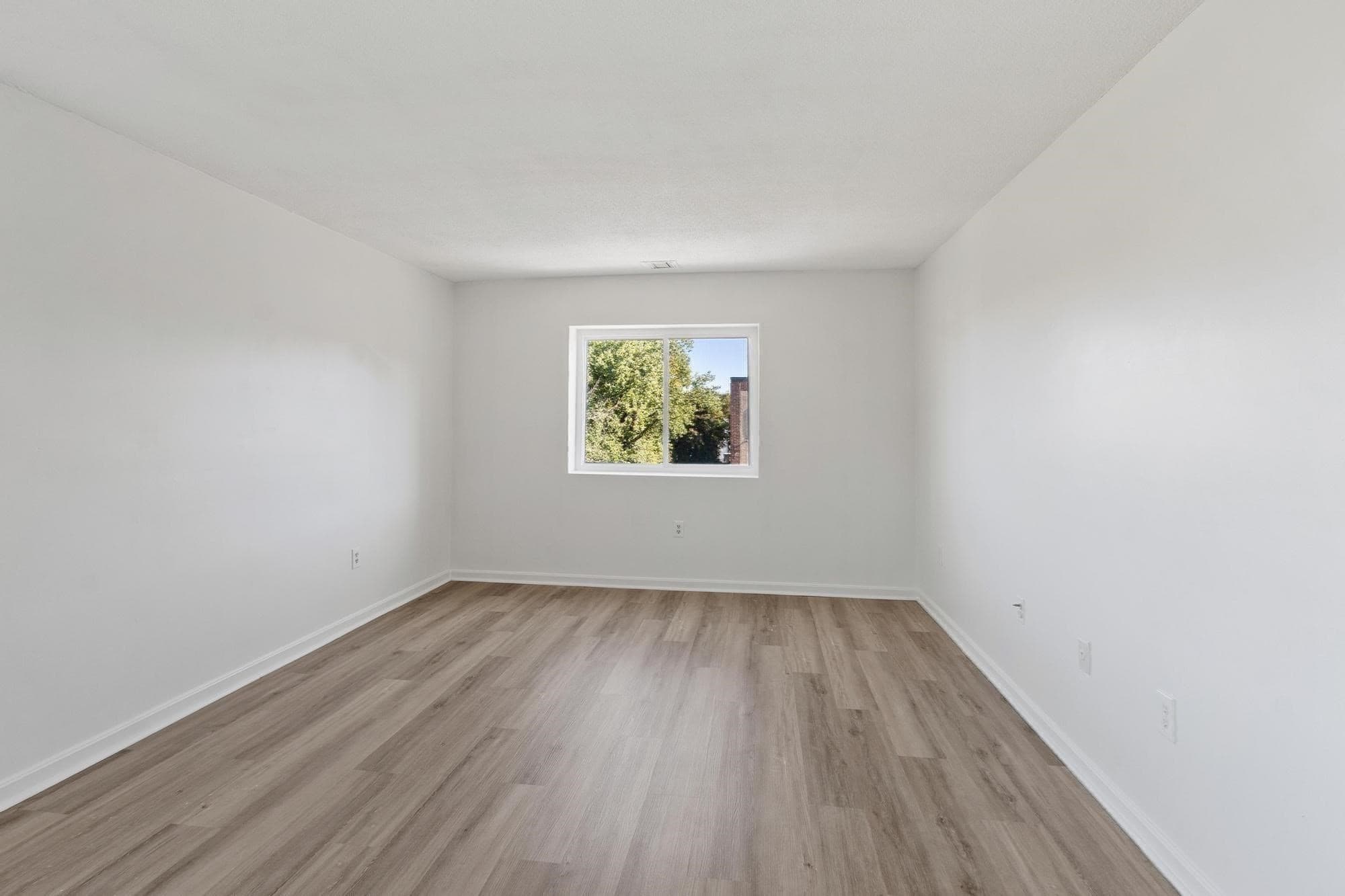 Condominium at 406-U 307 Broadway # 307, Lynn MA 01904, Lynn, photo 15 of 32