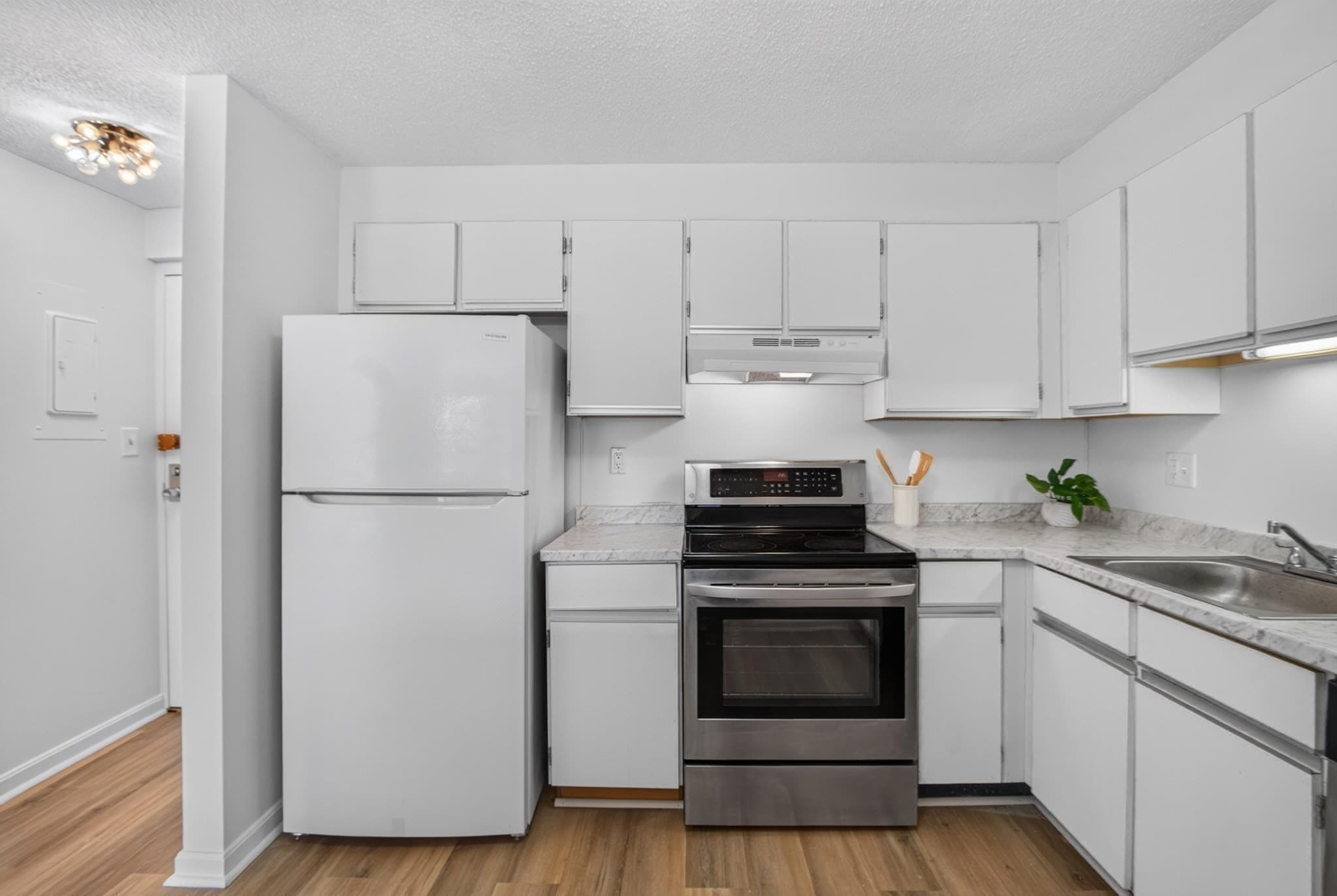 Condominium at 406-U 307 Broadway # 307, Lynn MA 01904, Lynn, photo 8 of 32