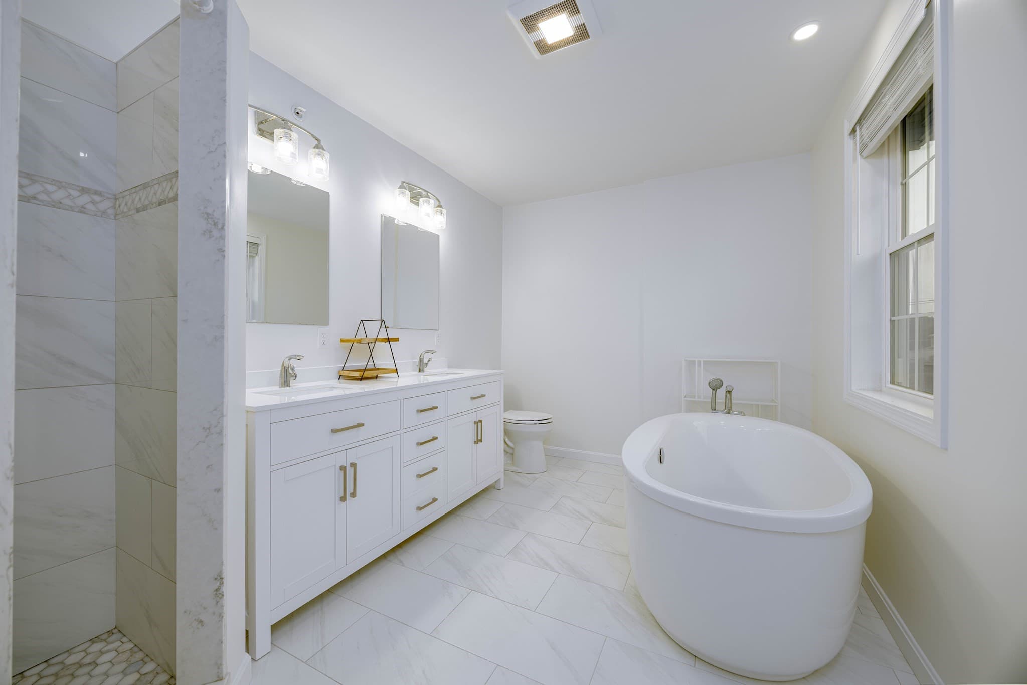 Single Family Residence at 4 Sterling Circle # 4, Medway MA 02053, Medway, photo 22 of 40