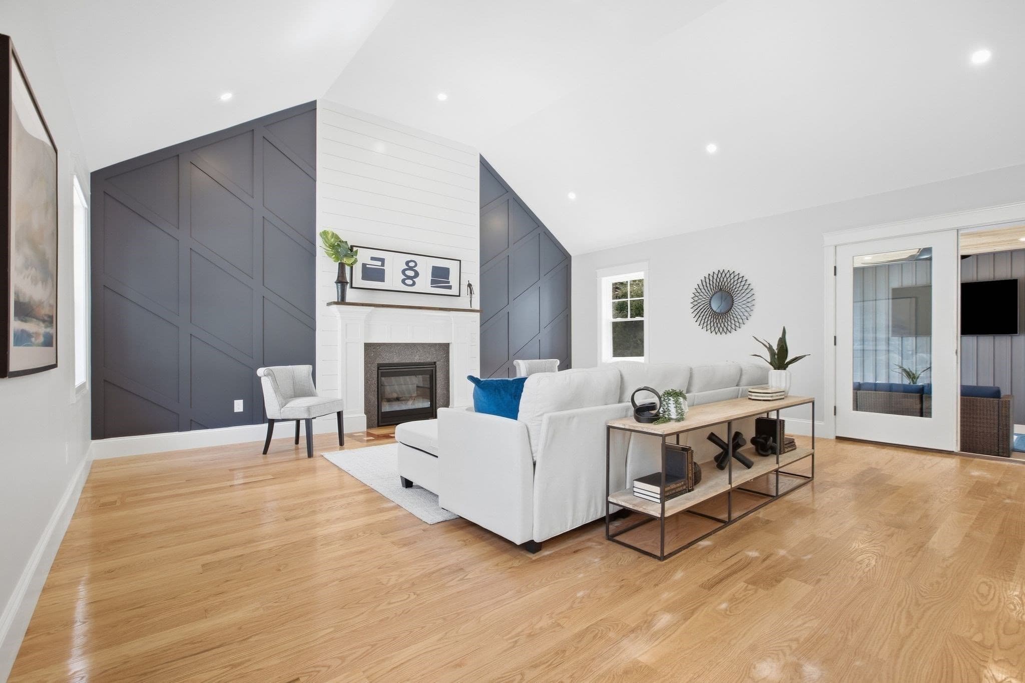 Single Family Residence at 11 Lexington St, Burlington MA 01803, Burlington, photo 16 of 42