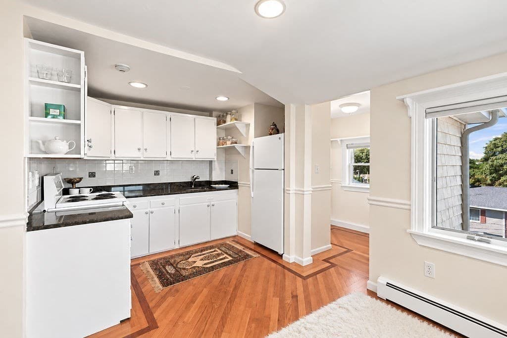 Condominium at 54 Lexington Ave # 32, Gloucester MA 01930, Gloucester, photo 4 of 23