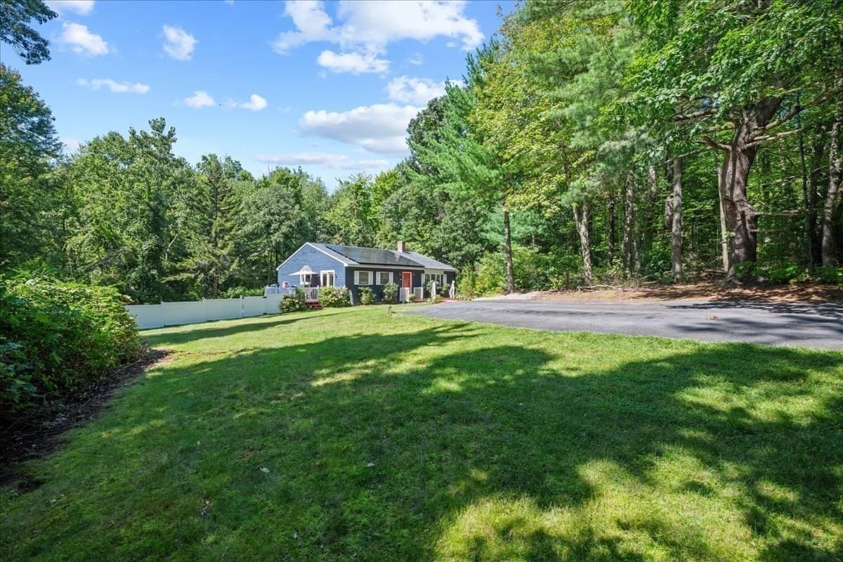 Single Family Residence at 65 Carter Rd, Worcester MA 01609, Worcester, photo 32 of 36