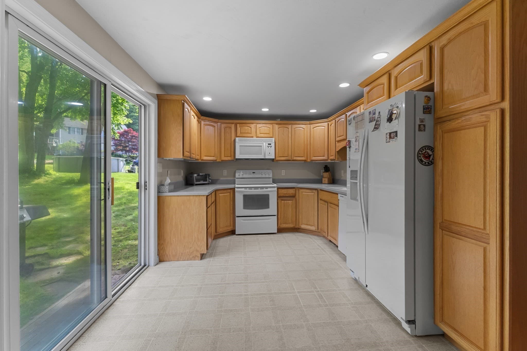 Single Family Residence at 15 Mars, Shrewsbury MA 01545, Shrewsbury, photo 7 of 42