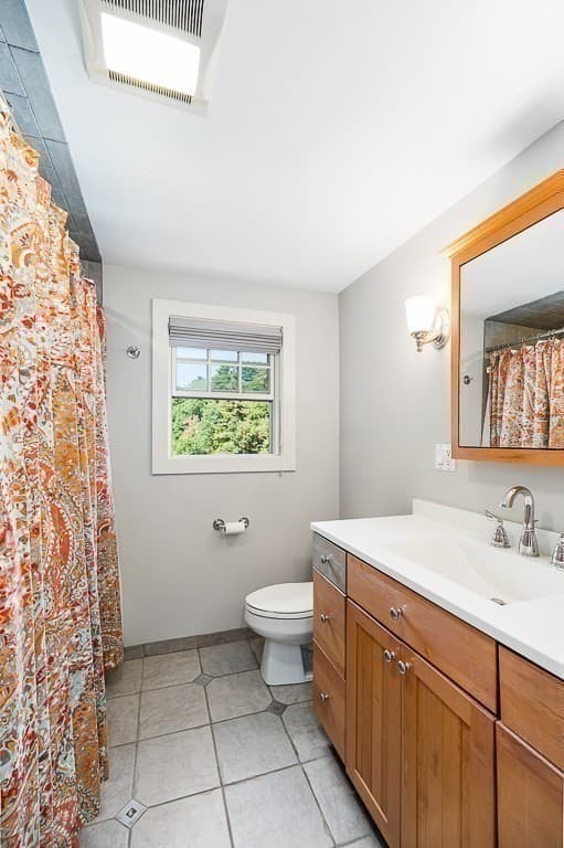Single Family Residence at 44 Warren St, Georgetown MA 01833, Georgetown, photo 18 of 34