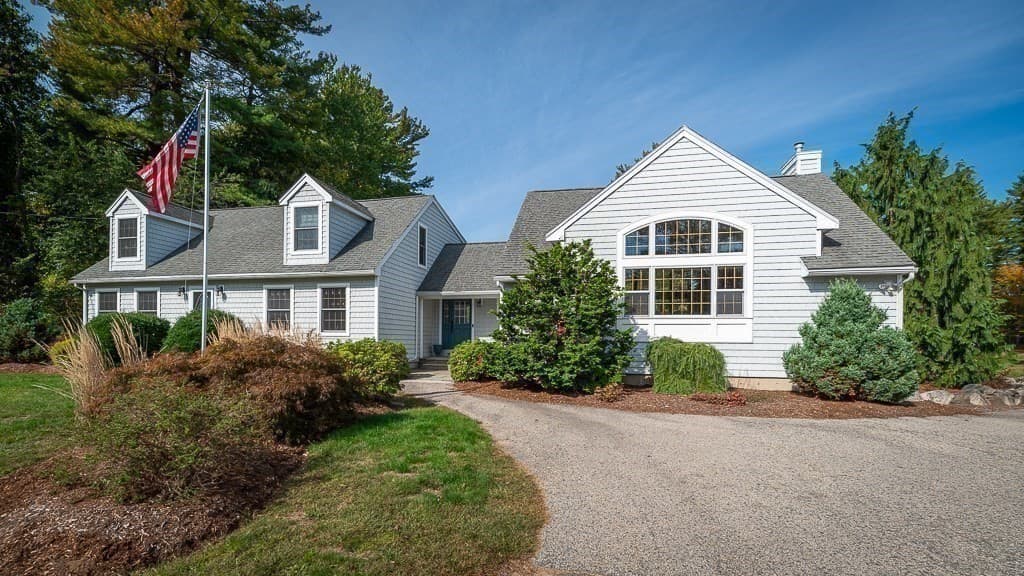Single Family Residence at 44 Warren St, Georgetown MA 01833, Georgetown, photo 29 of 34