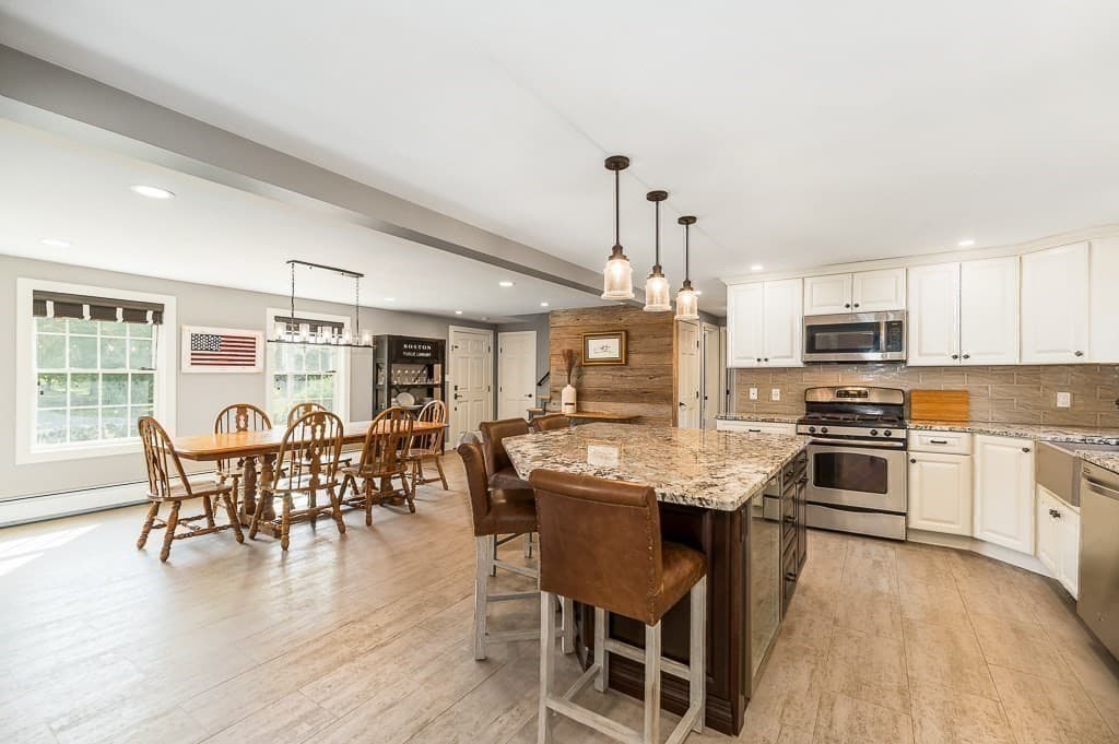 Single Family Residence at 44 Warren St, Georgetown MA 01833, Georgetown, photo 8 of 34