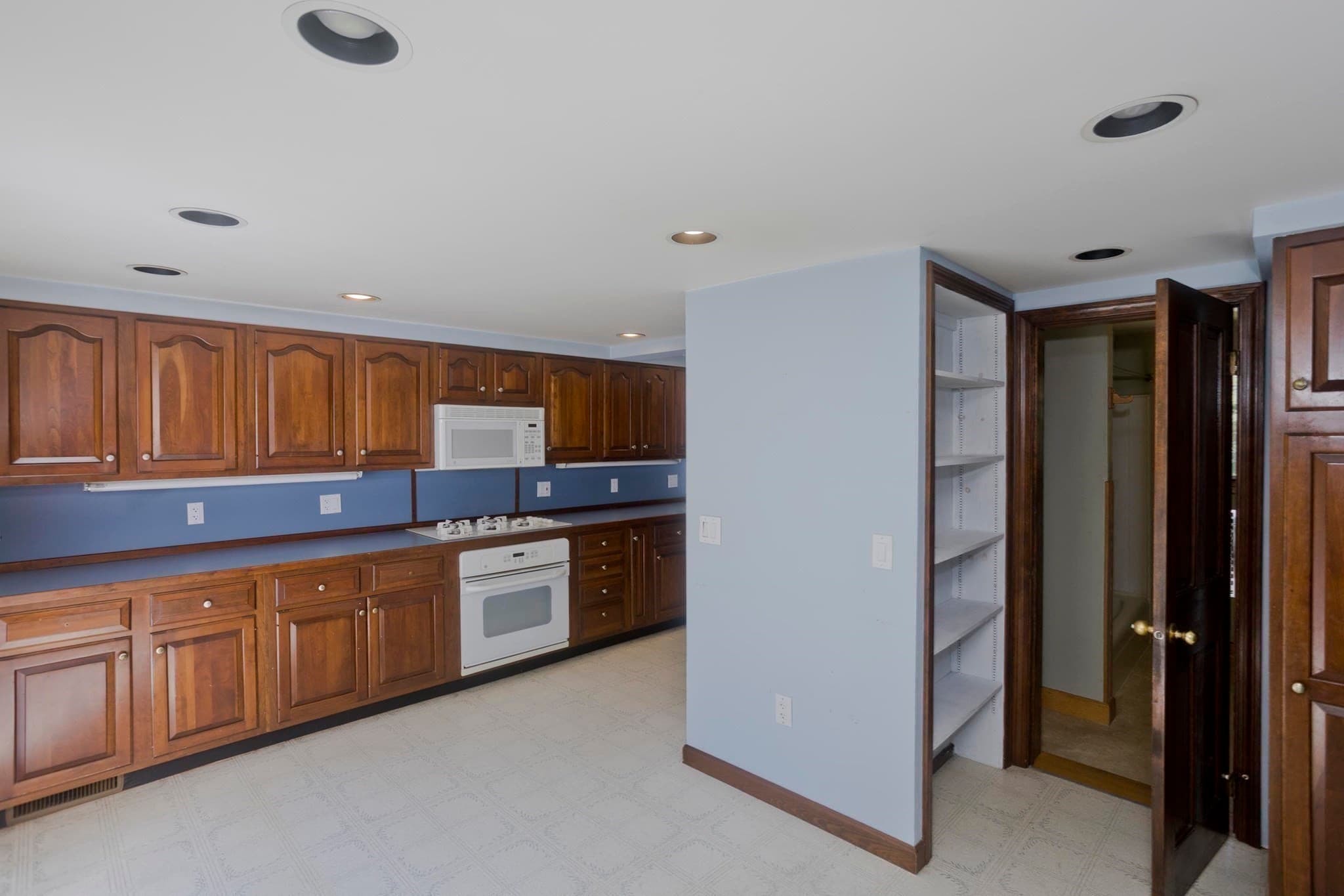 Single Family Residence at 54 Ryan Rd, Northampton MA 01062, Northampton, photo 8 of 36