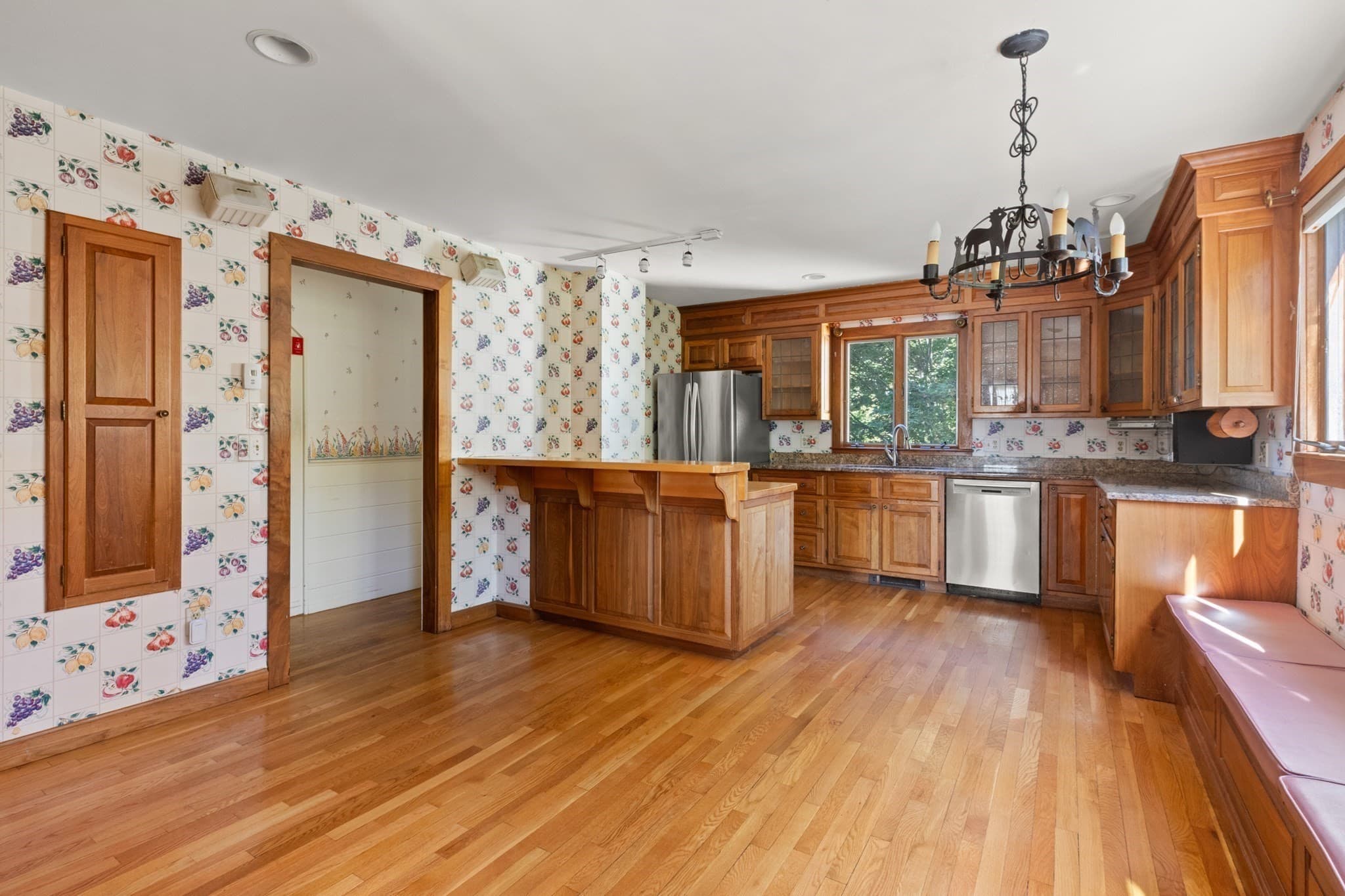Single Family Residence at 32 Morton St, Andover MA 01810, Andover, photo 14 of 42