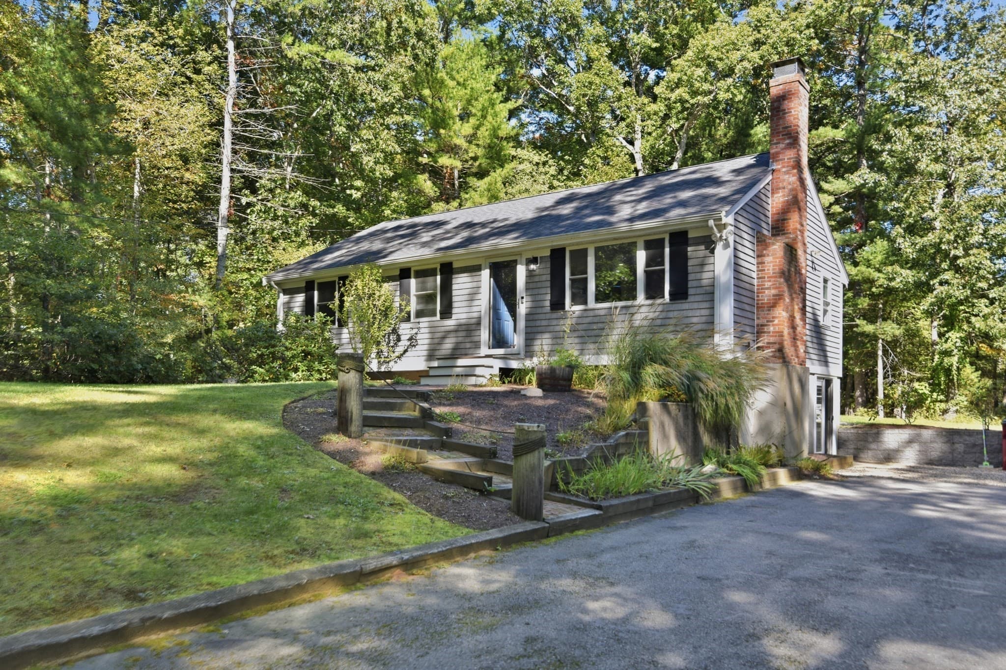Single Family Residence at 47 Vaughan St, Middleboro MA 02346, Middleboro, photo 2 of 25