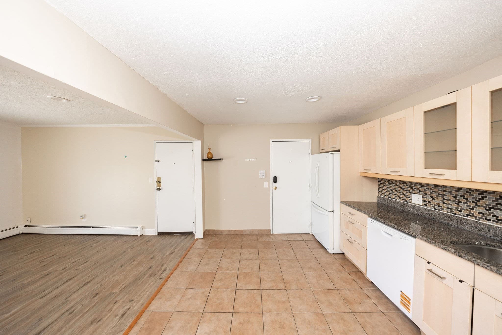 Condominium at 35 Hosmer St # 19, Marlborough MA 01752, Marlborough, photo 4 of 20