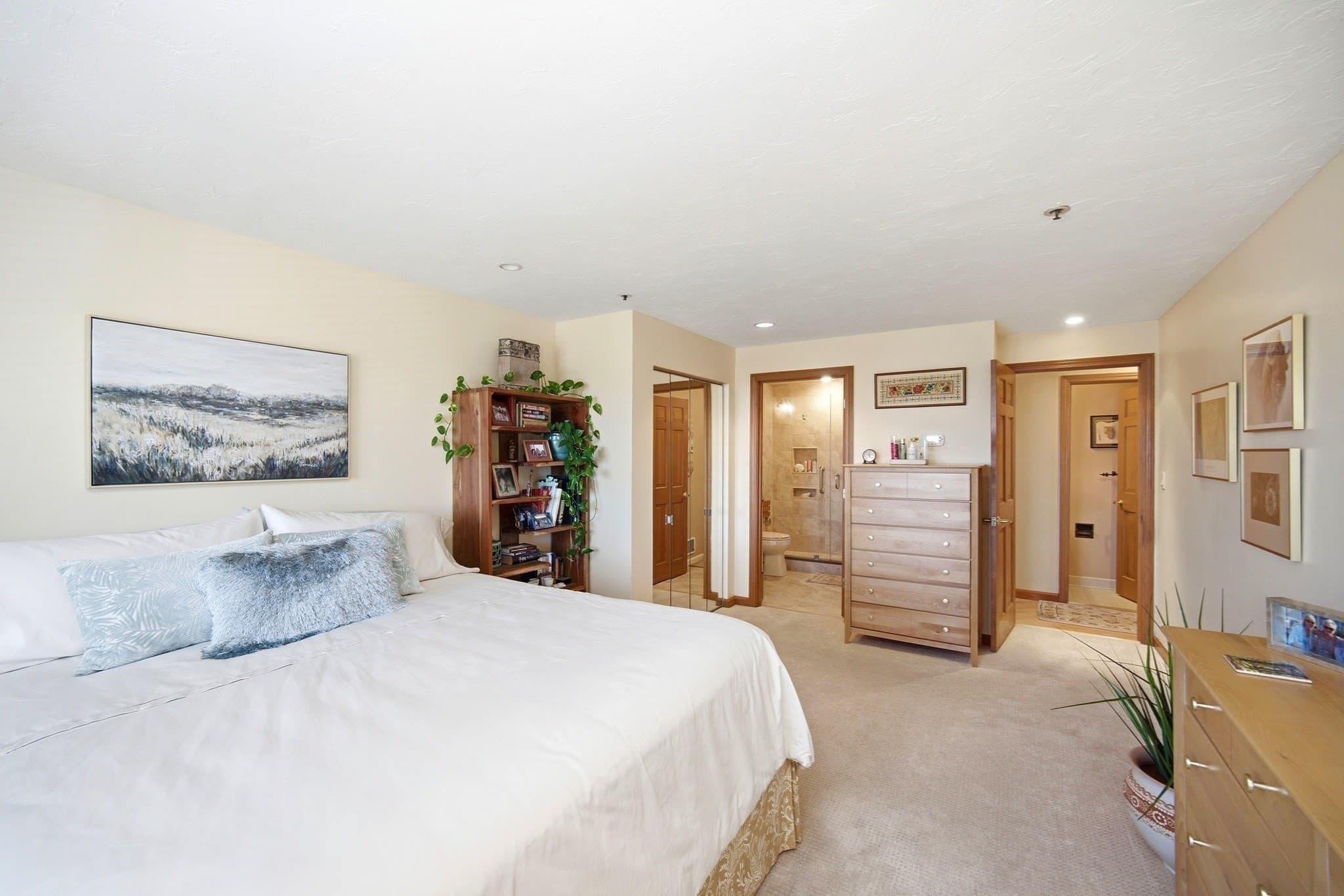 Condominium at 2001 Marina Dr # 312, Quincy MA 02171, Quincy, photo 12 of 17