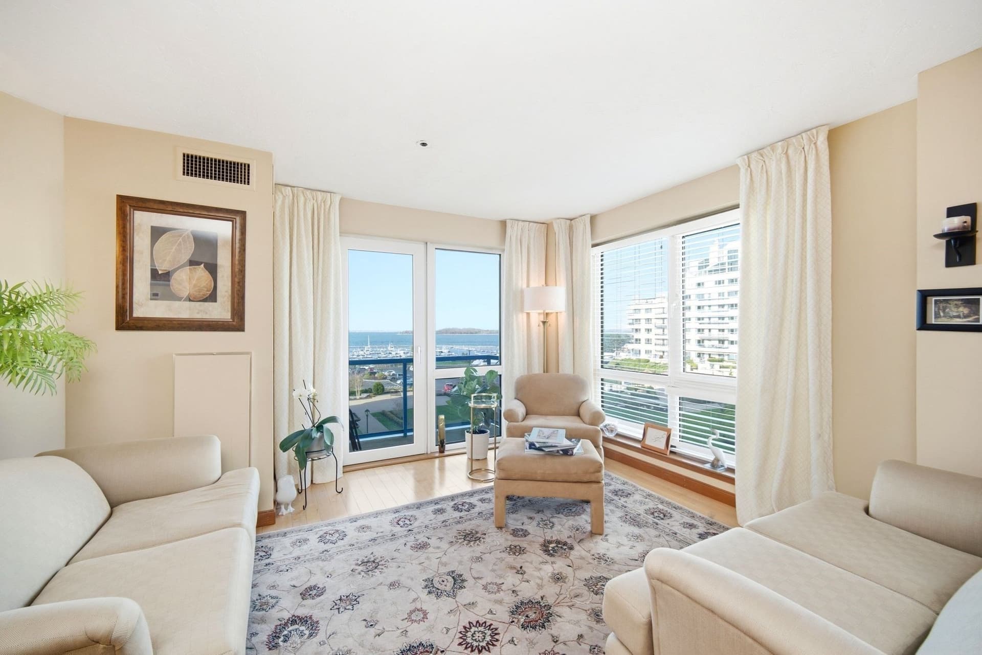 Condominium at 2001 Marina Dr # 312, Quincy MA 02171