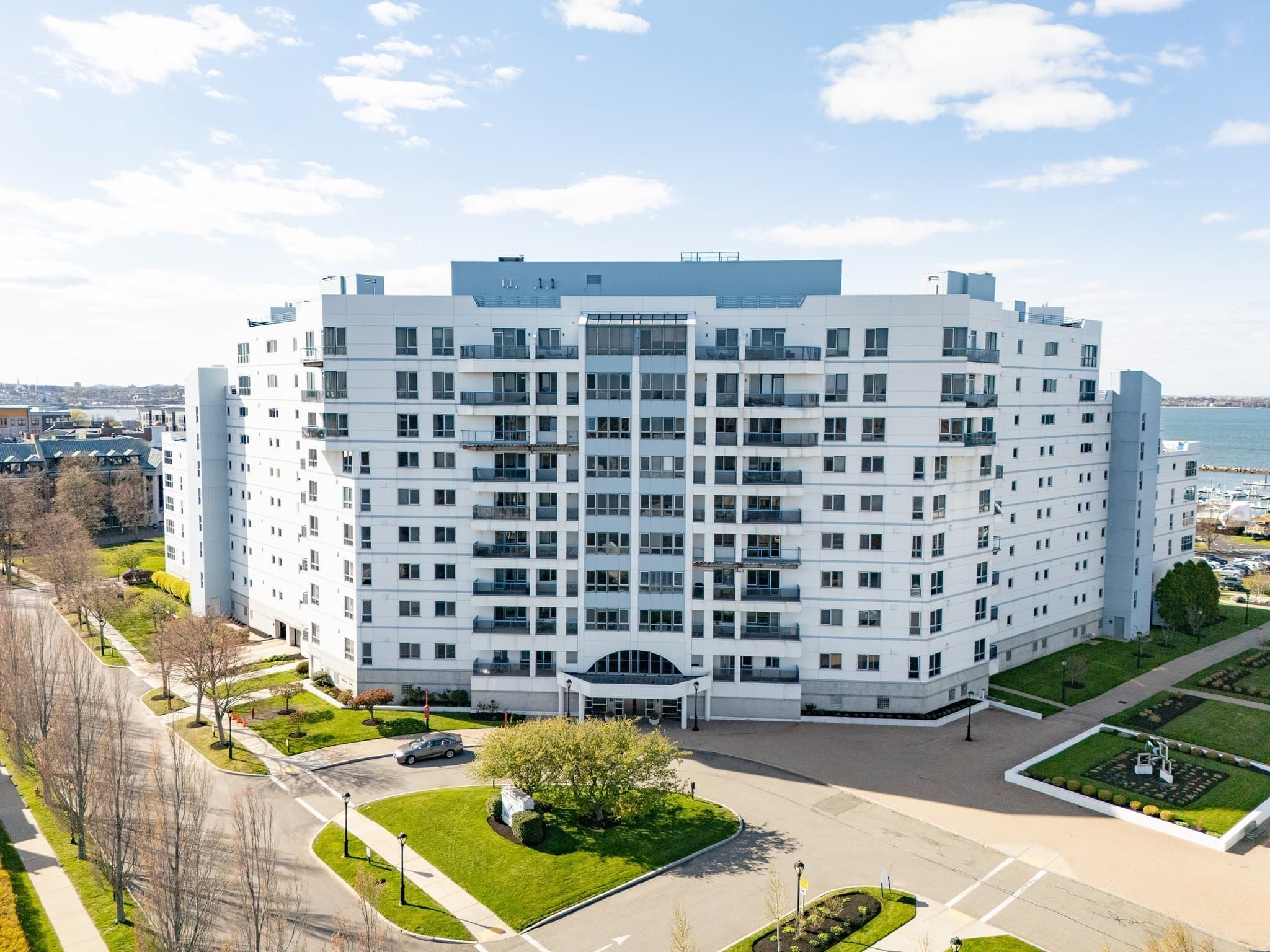 2001 Marina Dr # 312, Quincy MA 02171
