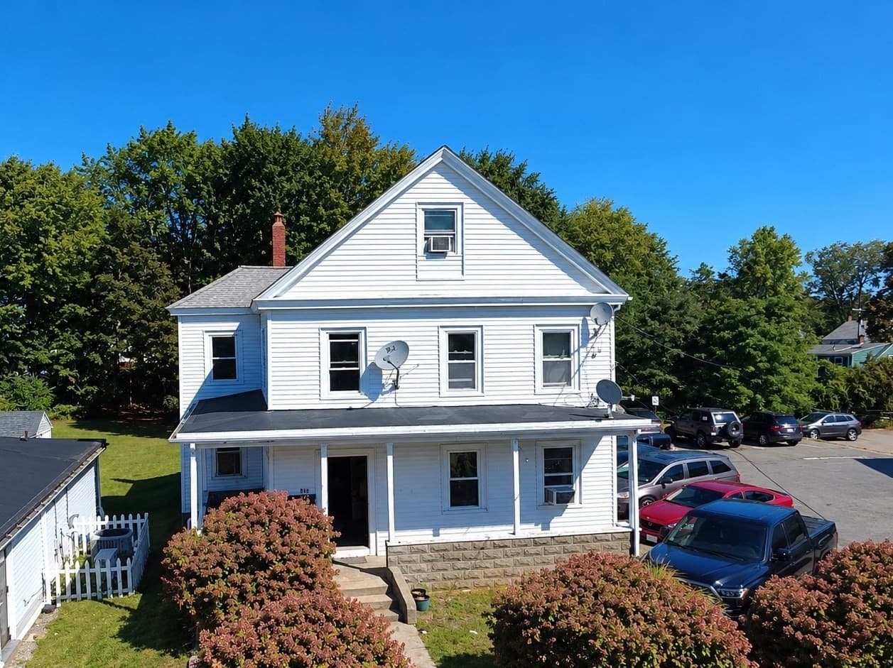 240 North Ave, Abington MA 02351