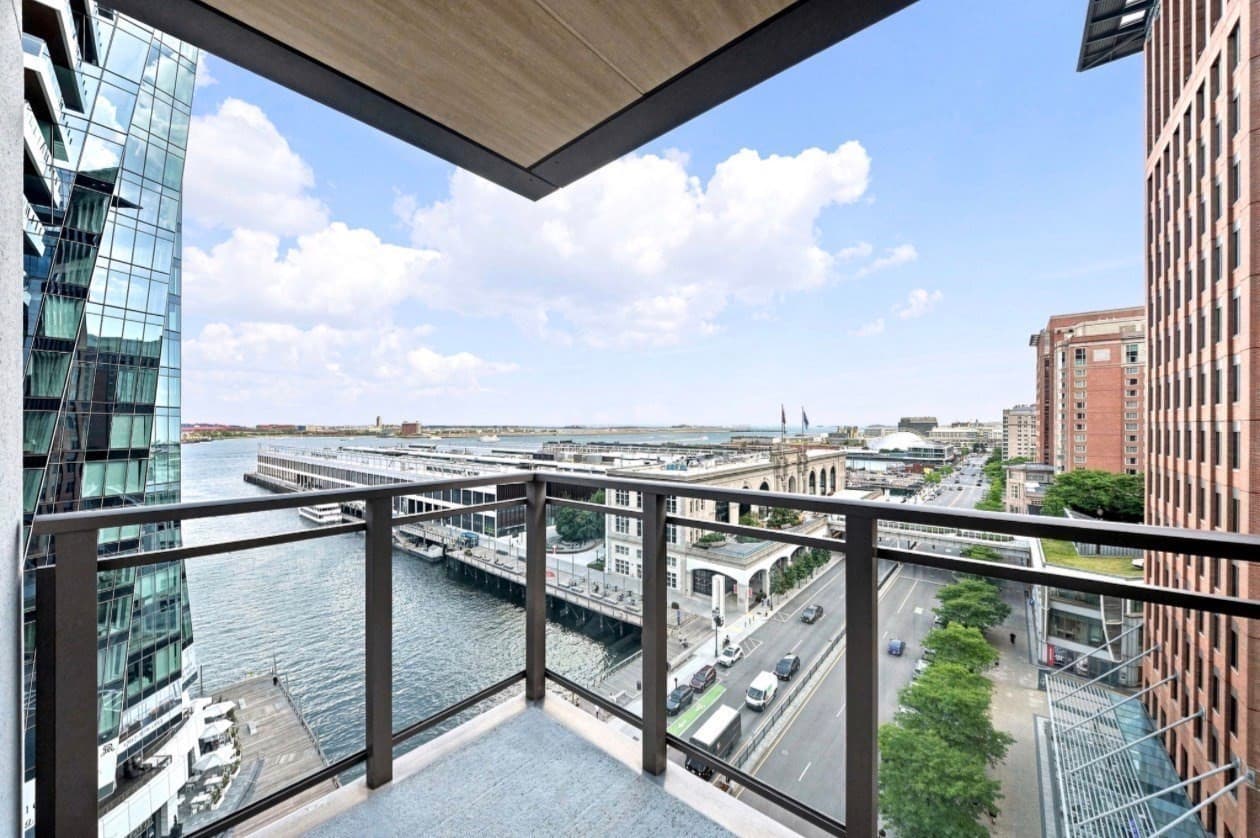 Condominium at 133 Seaport Blvd # 1122, Boston MA 02210, photo 10 of 31