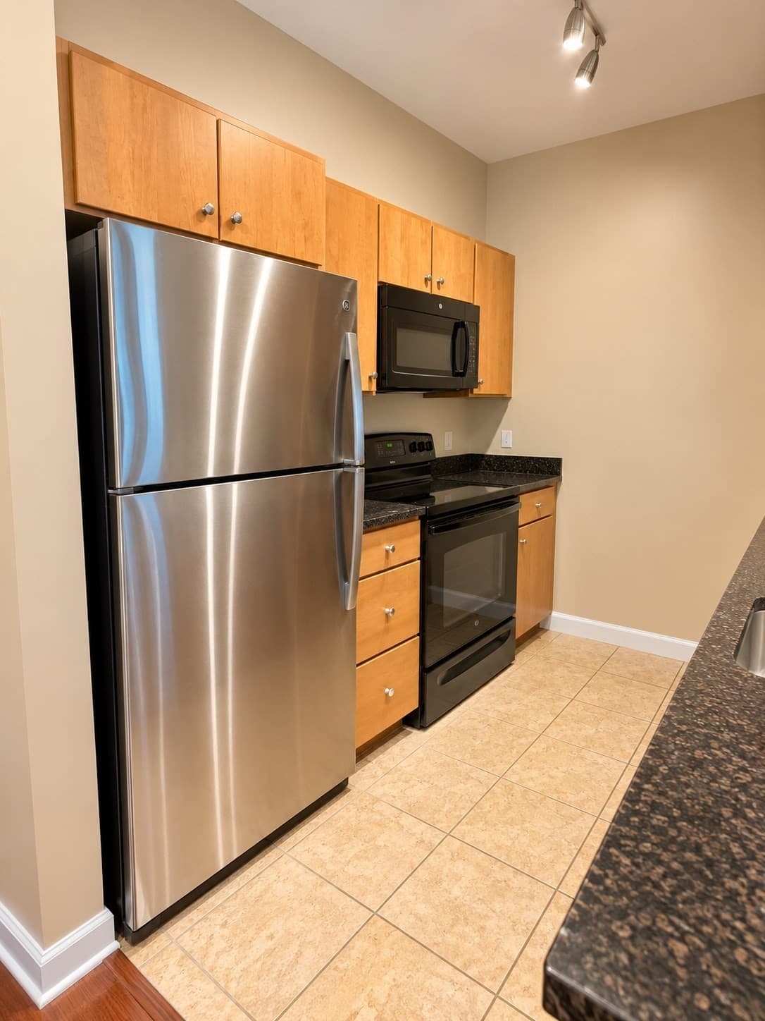 Condominium at 5 Repton Cir # 5309, Watertown MA 02472, Watertown, photo 3 of 17