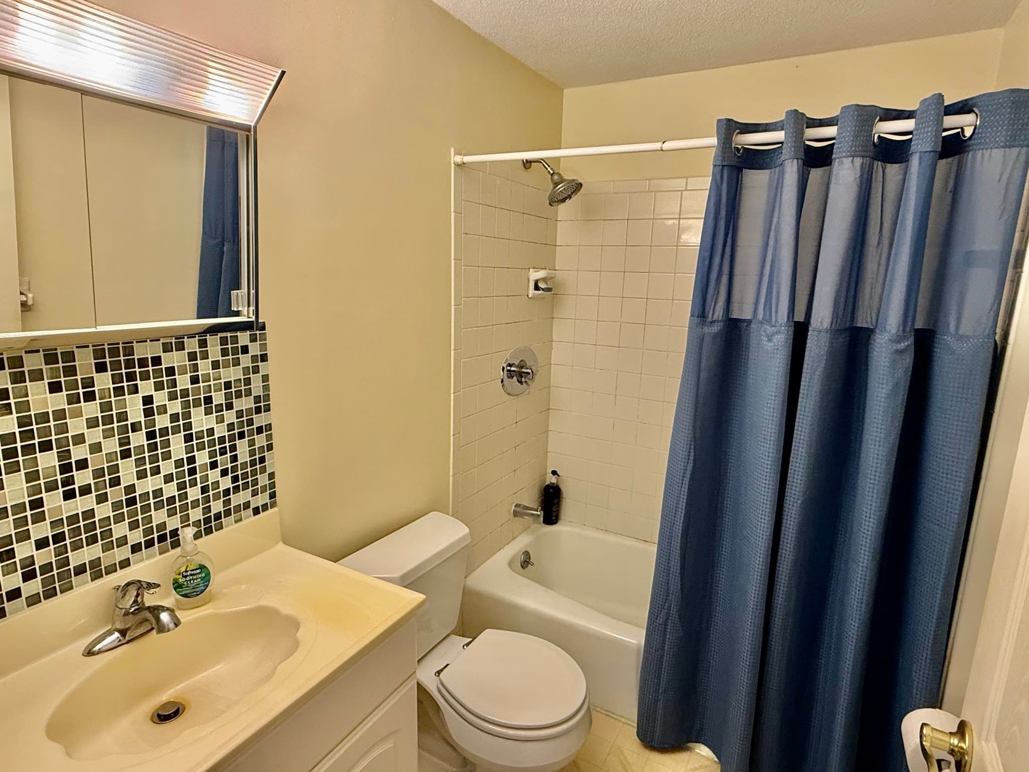 Condominium at 12 Kenmar Drive # 87, Billerica MA 01821, Billerica, photo 17 of 21