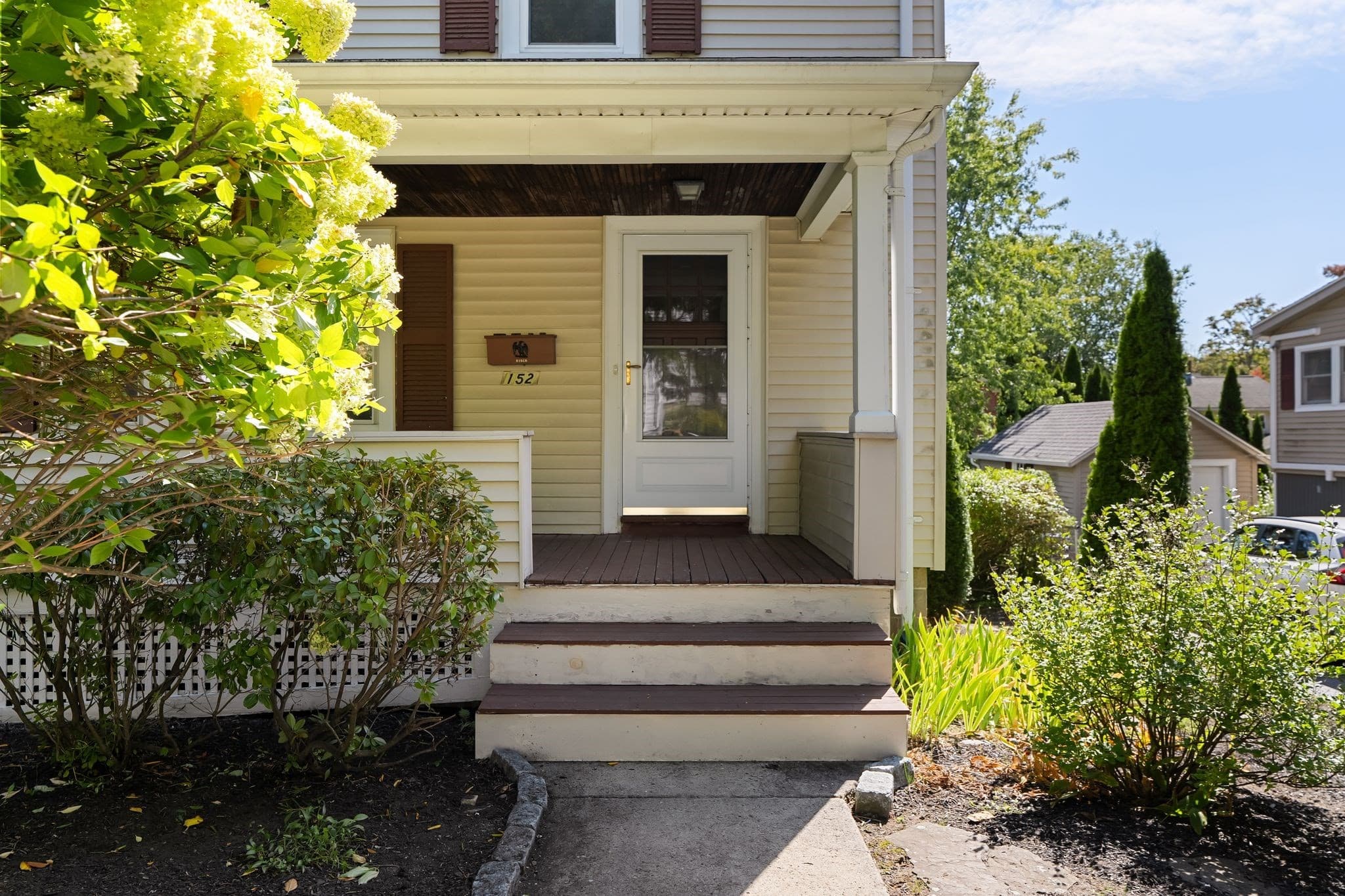 Single Family Residence at 152 Mount Vernon St, Arlington MA 02476, Arlington, photo 3 of 42