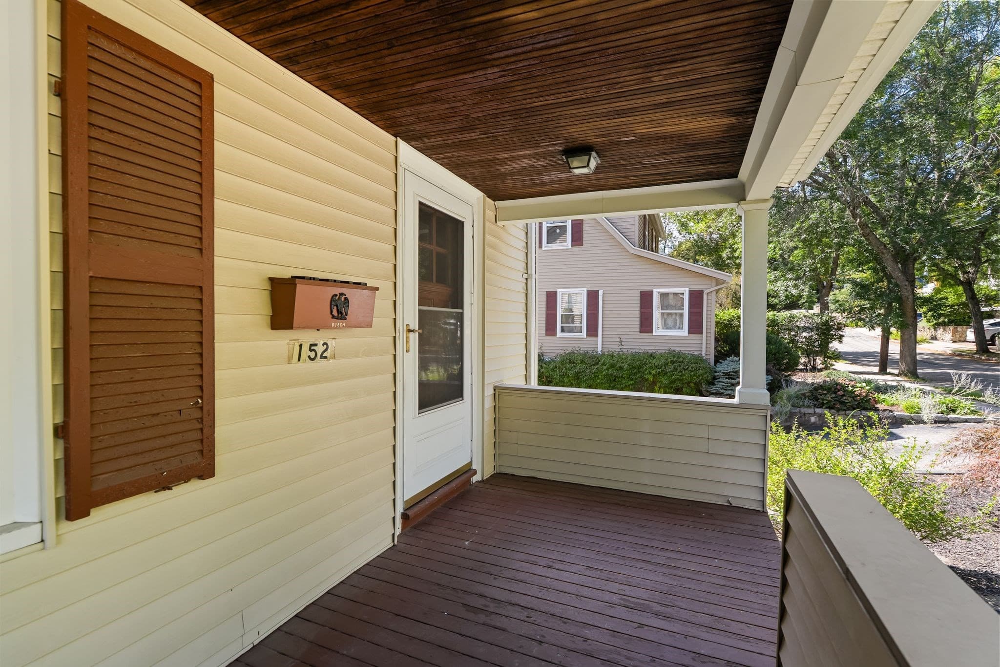 Single Family Residence at 152 Mount Vernon St, Arlington MA 02476, Arlington, photo 5 of 42