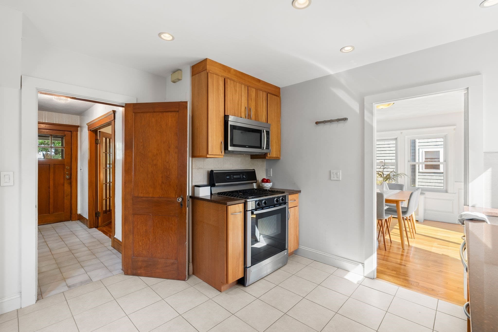 Single Family Residence at 152 Mount Vernon St, Arlington MA 02476, Arlington, photo 15 of 42