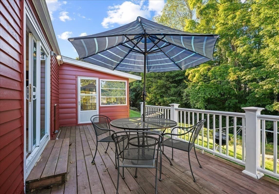 Single Family Residence at 16 Venus Drive, Shrewsbury MA 01545, Shrewsbury, photo 20 of 25