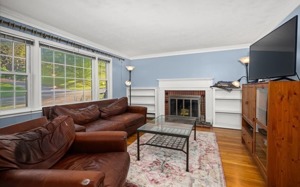 Single Family Residence at 16 Venus Drive, Shrewsbury MA 01545, Shrewsbury, photo 9 of 25