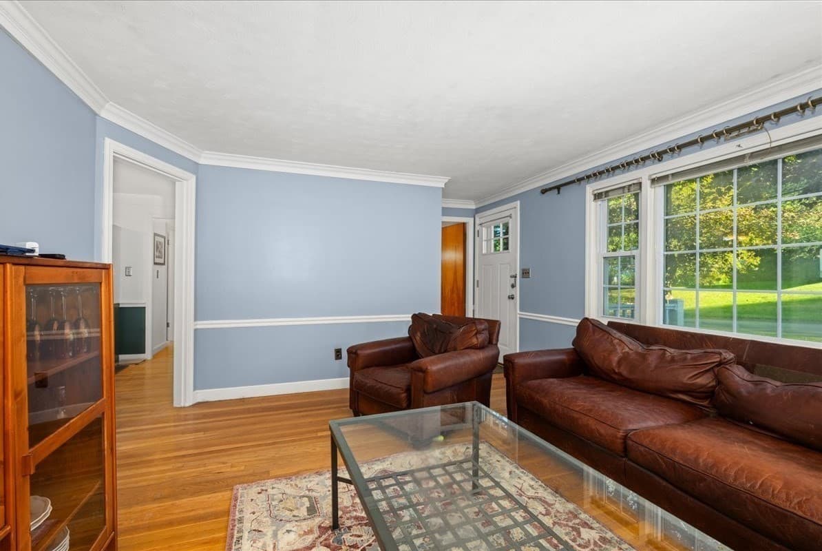 Single Family Residence at 16 Venus Drive, Shrewsbury MA 01545, Shrewsbury, photo 10 of 25