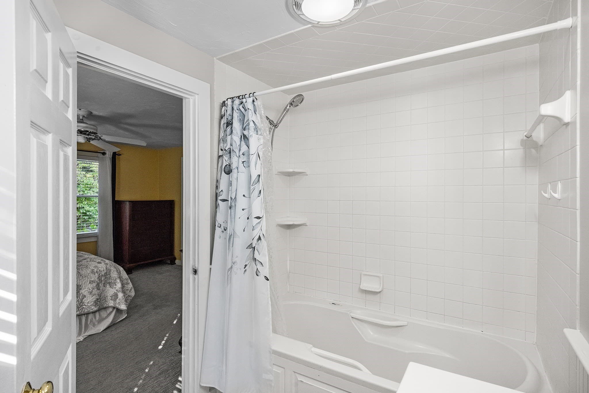 Single Family Residence at 559 Old Jail Ln, Barnstable MA 02630, Barnstable, photo 17 of 41