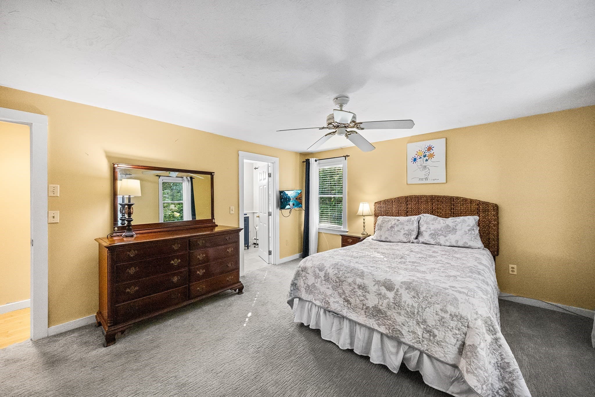 Single Family Residence at 559 Old Jail Ln, Barnstable MA 02630, Barnstable, photo 16 of 41